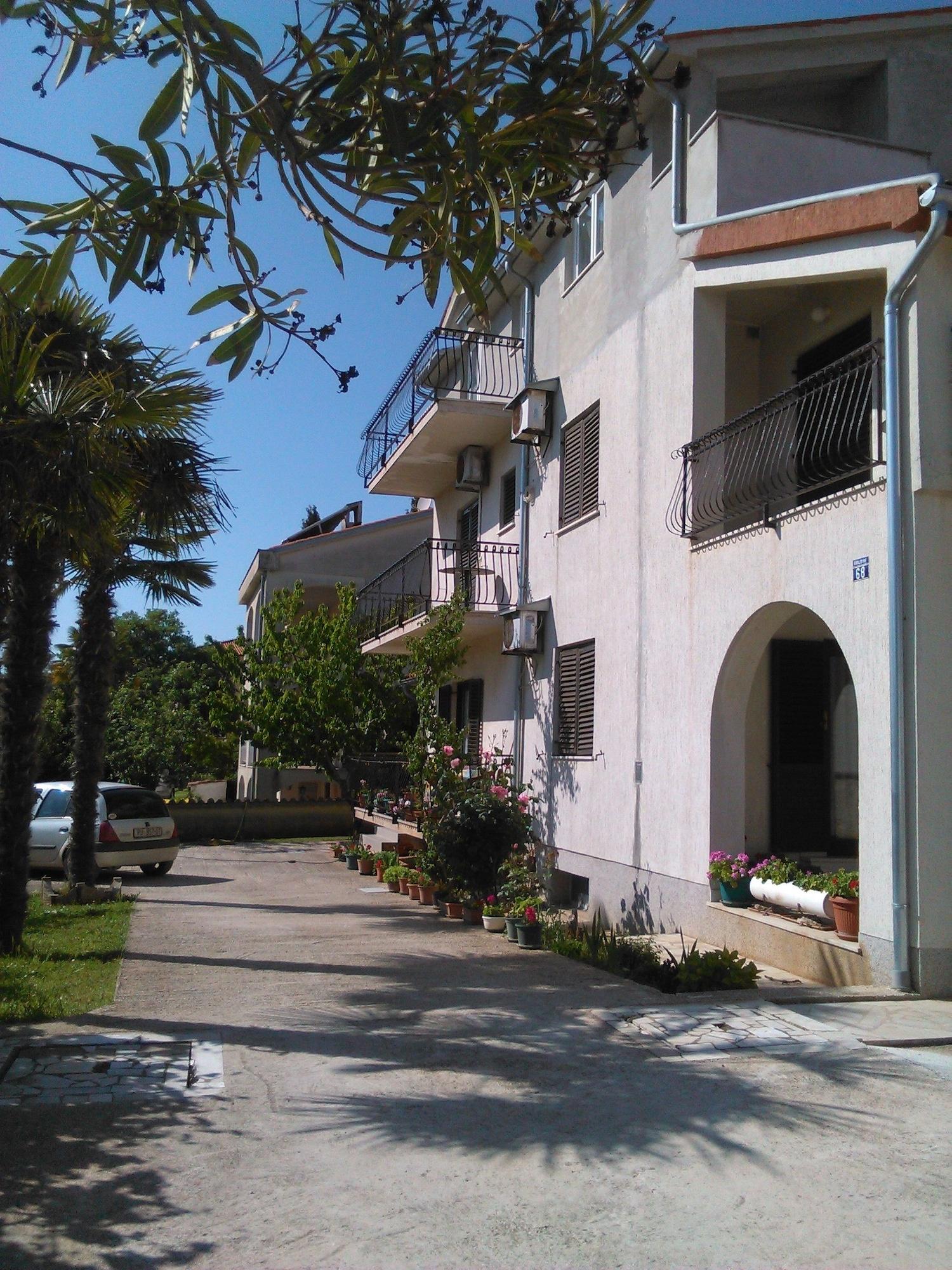Vista Lobby Apartments Zova