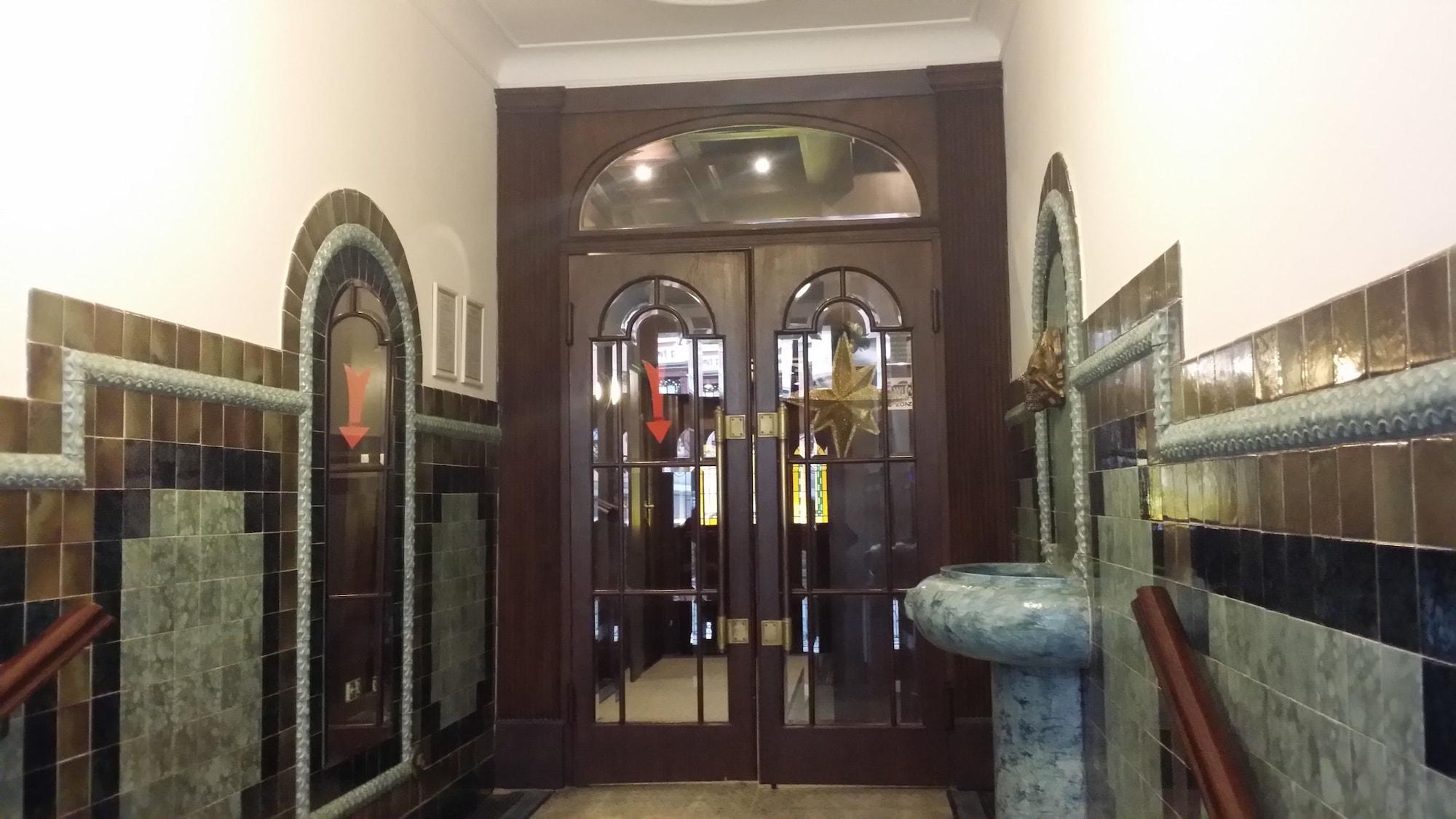 Vista Lobby Art Deco WOLKER by ASTORIA Hotel & Medical Spa