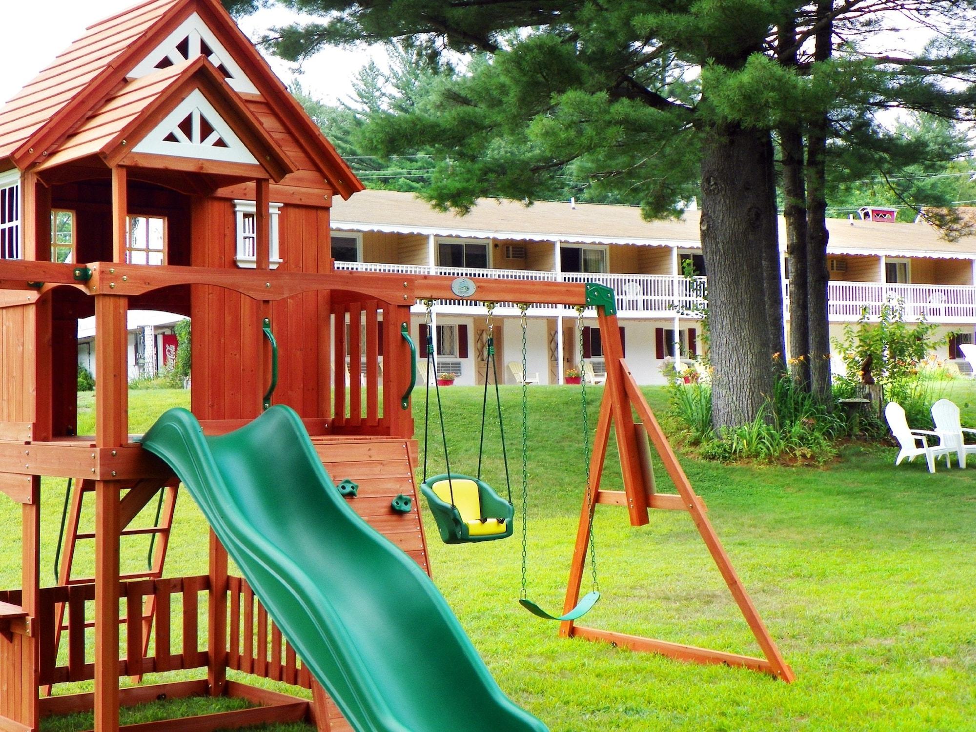 Instalaciones Recreativas Covered Bridge Riverview Lodge