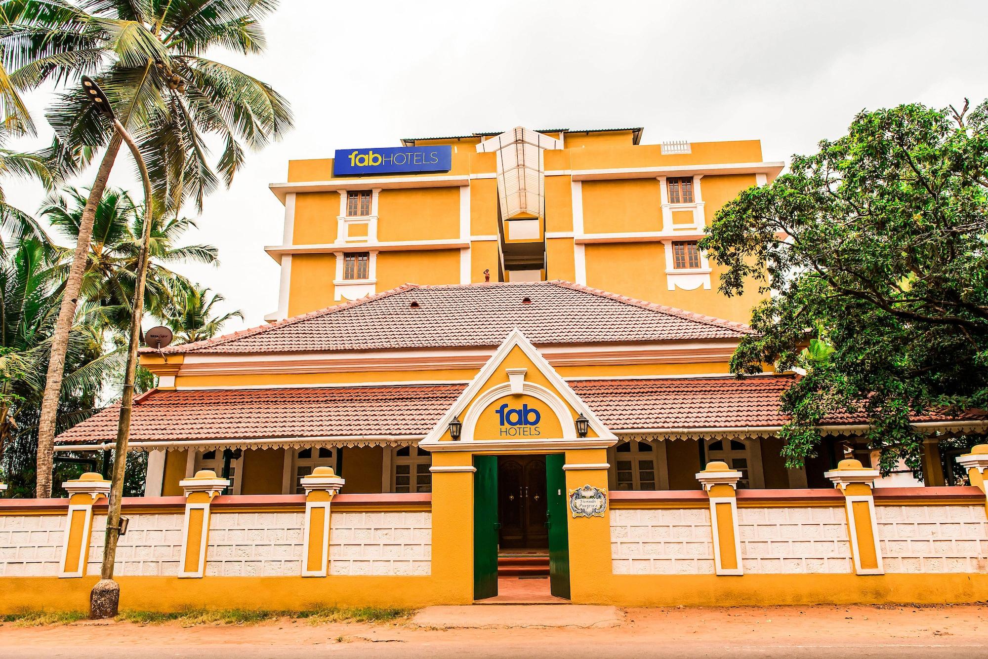 Vista Exterior FabHotel Prazeres Boutique PanajI