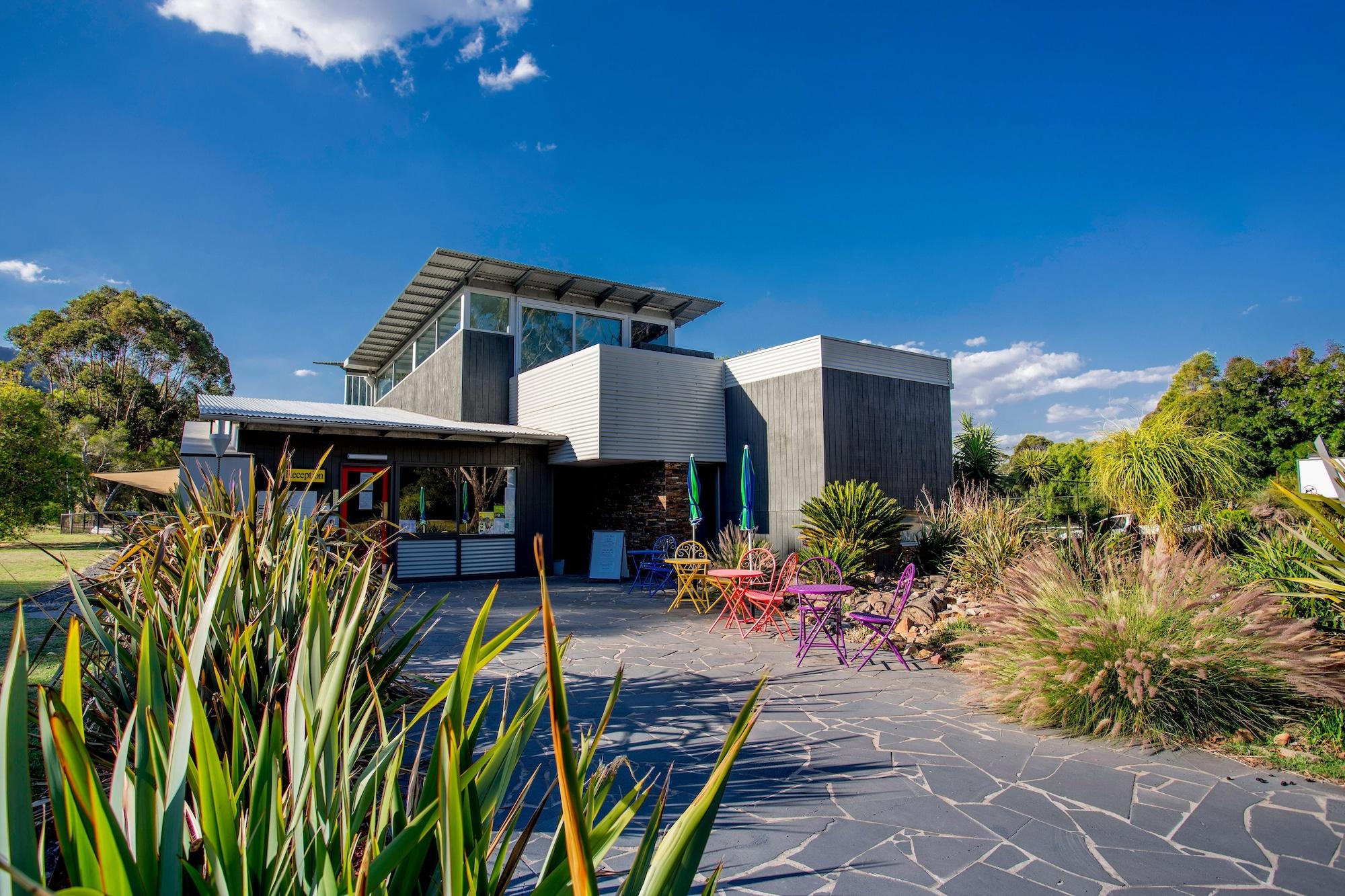Vista Lobby NRMA Halls Gap Holiday Park