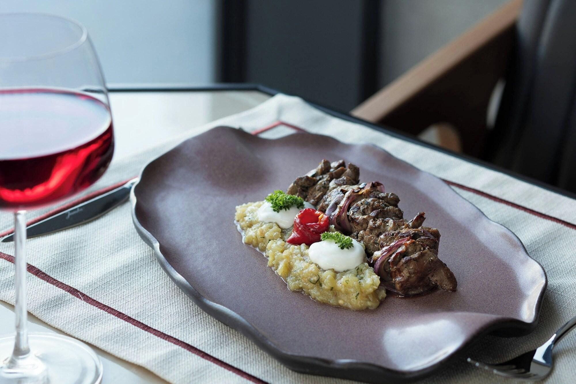 Restaurant Four Points By Sheraton Istanbul Pendik