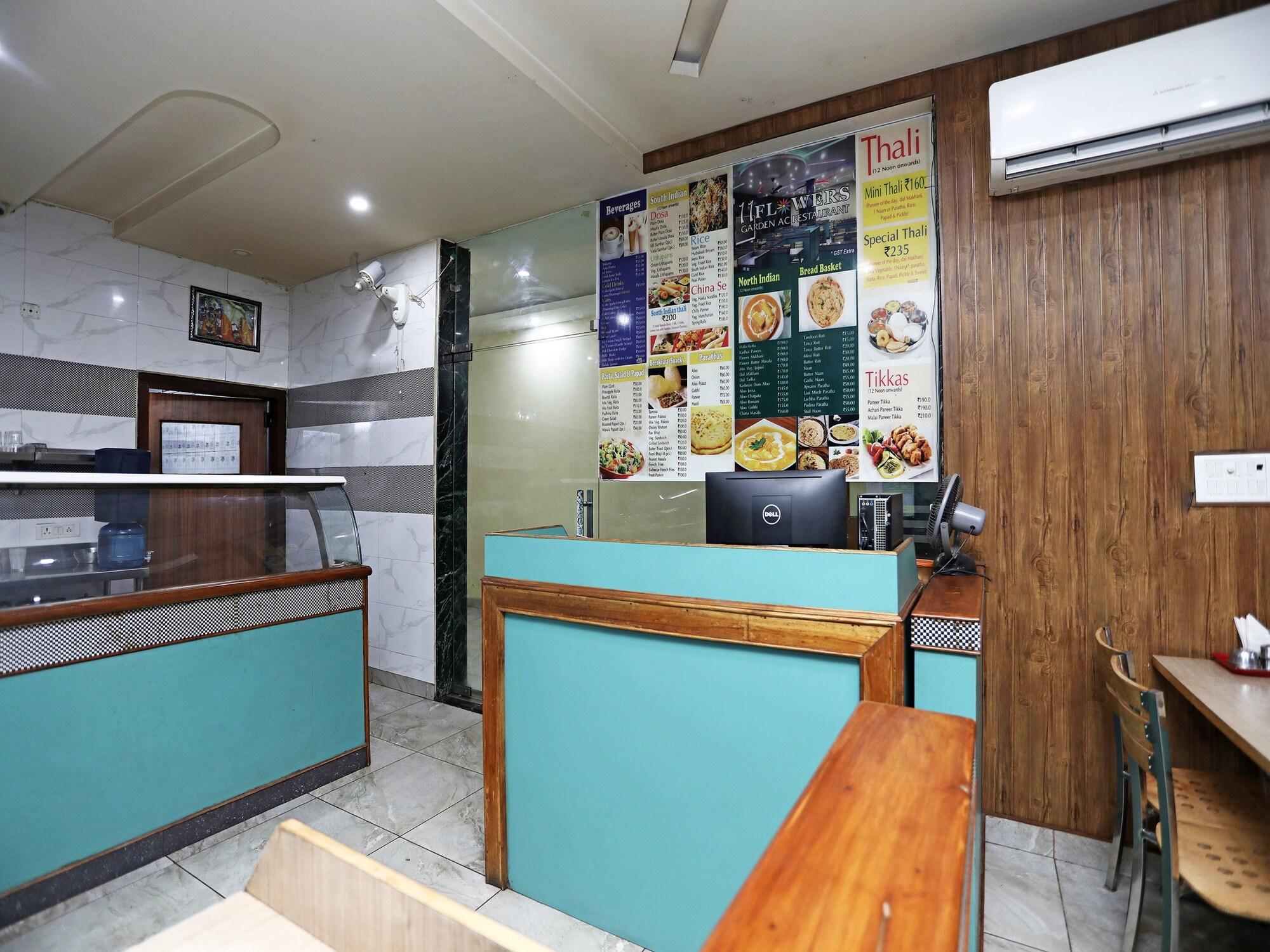 Vista Lobby OYO 17408 Scindia Resorts And Hotels