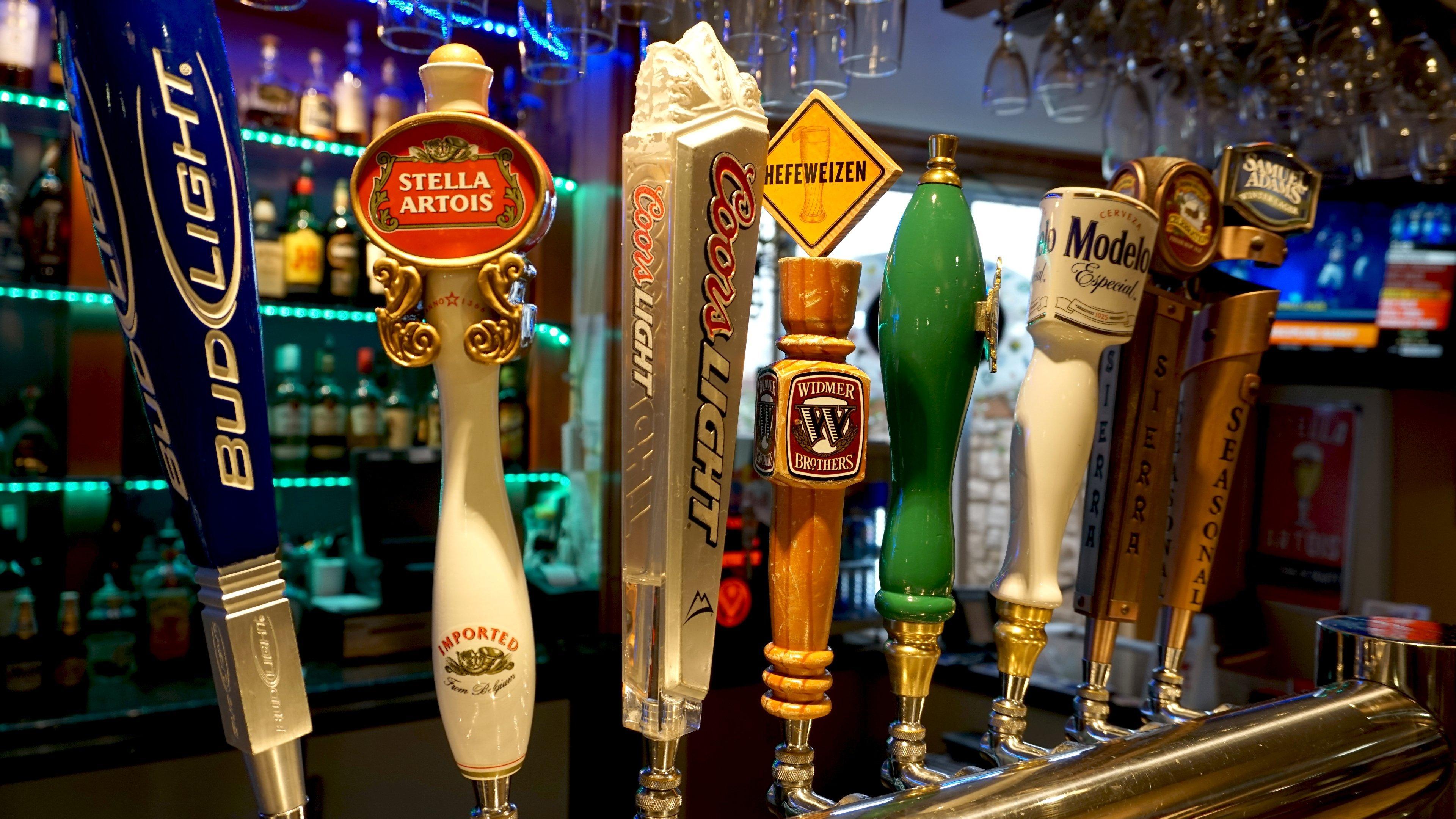 Bar/Salón Holiday Inn & Suites Oakland Airport by IHG