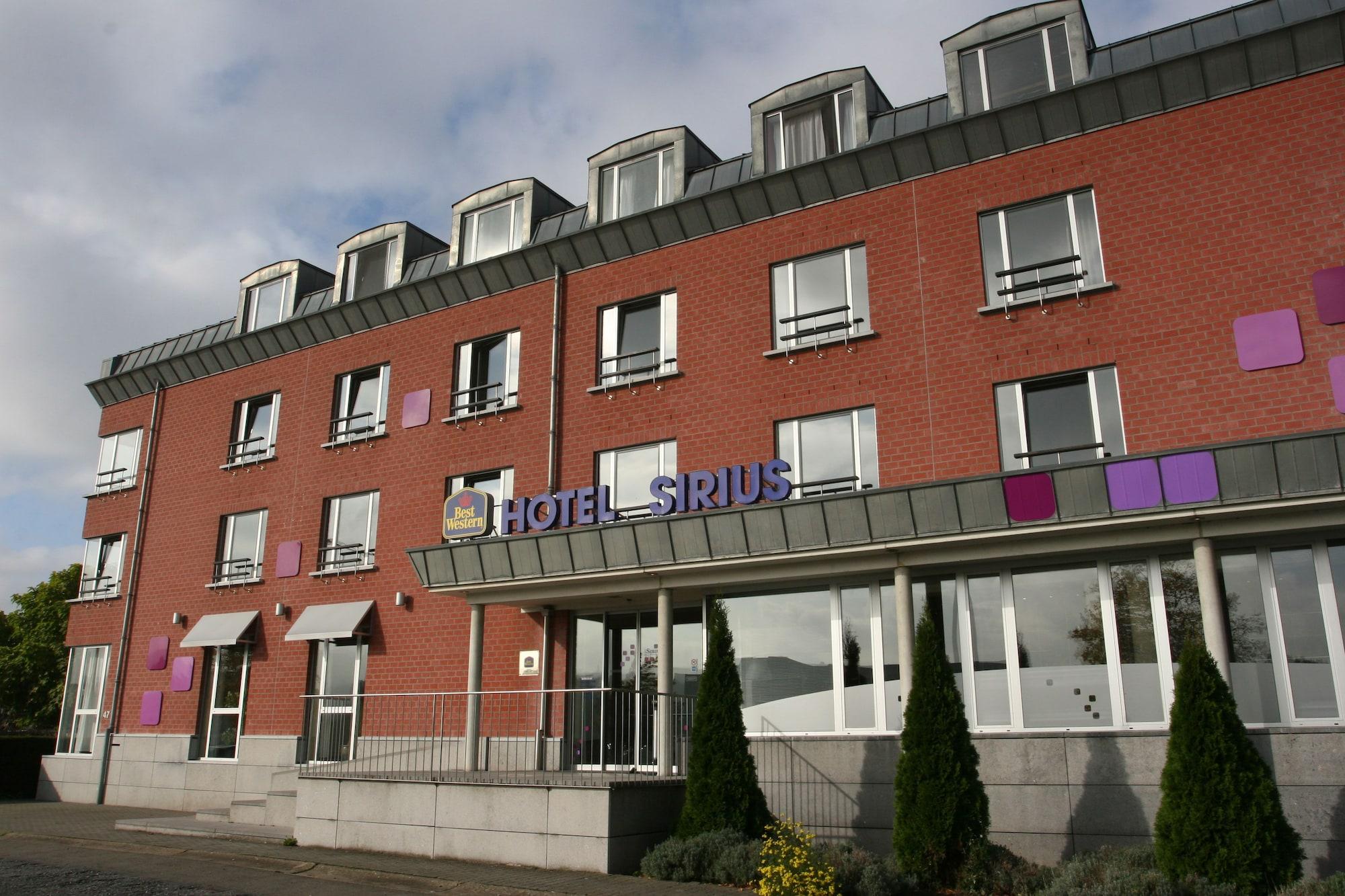 Vista Exterior Hotel Sirius