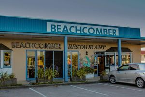 Alojamiento - Beachcomber Lodge & Backpacker