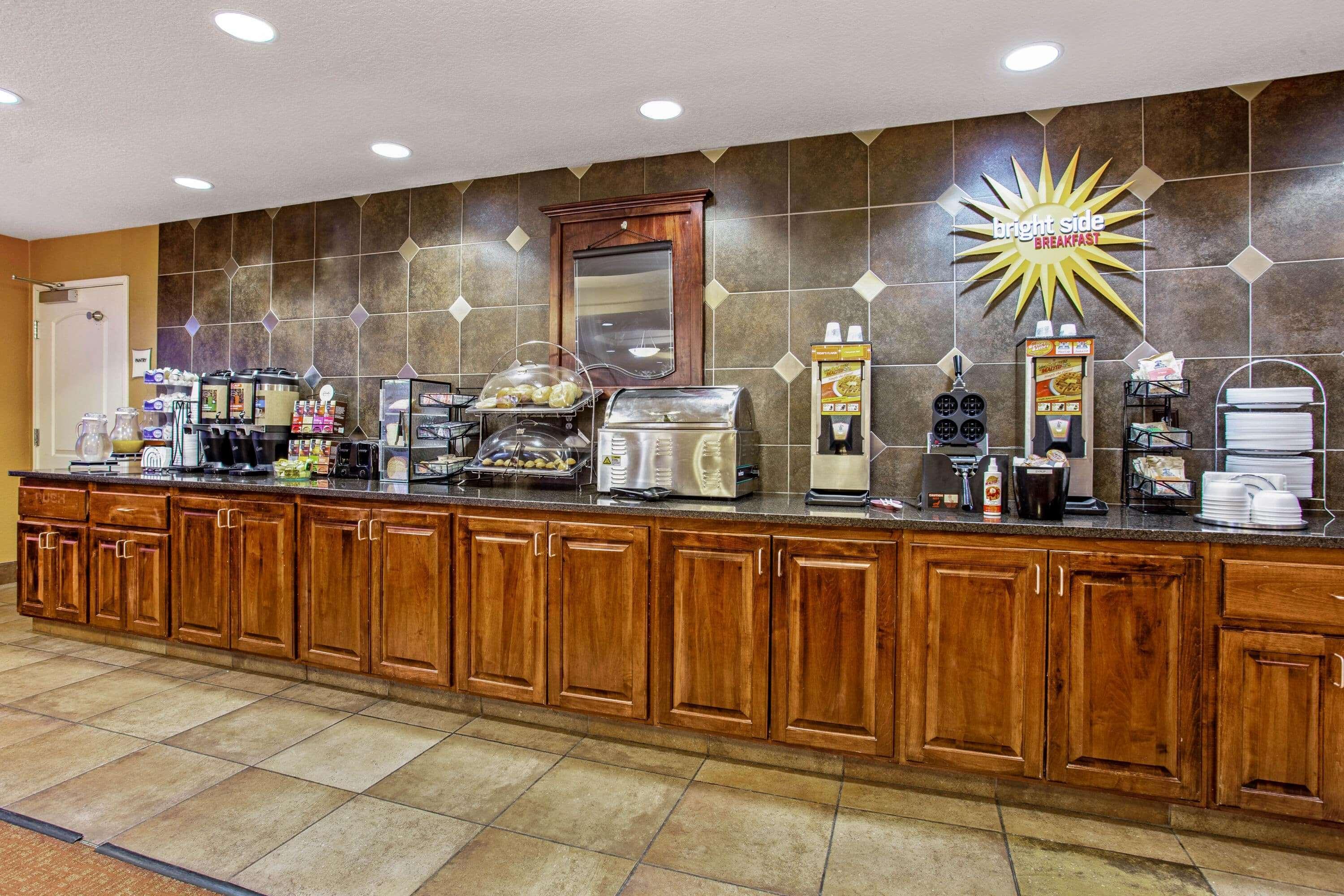 Restaurant La Quinta Inn & Suites by Wyndham Bismarck