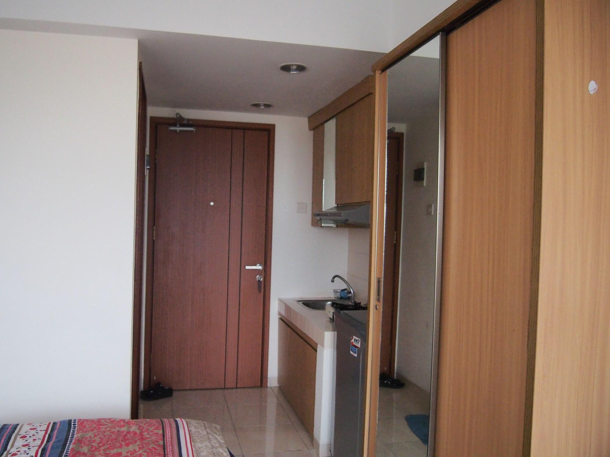 Set de Habitación Margonda Residence 45