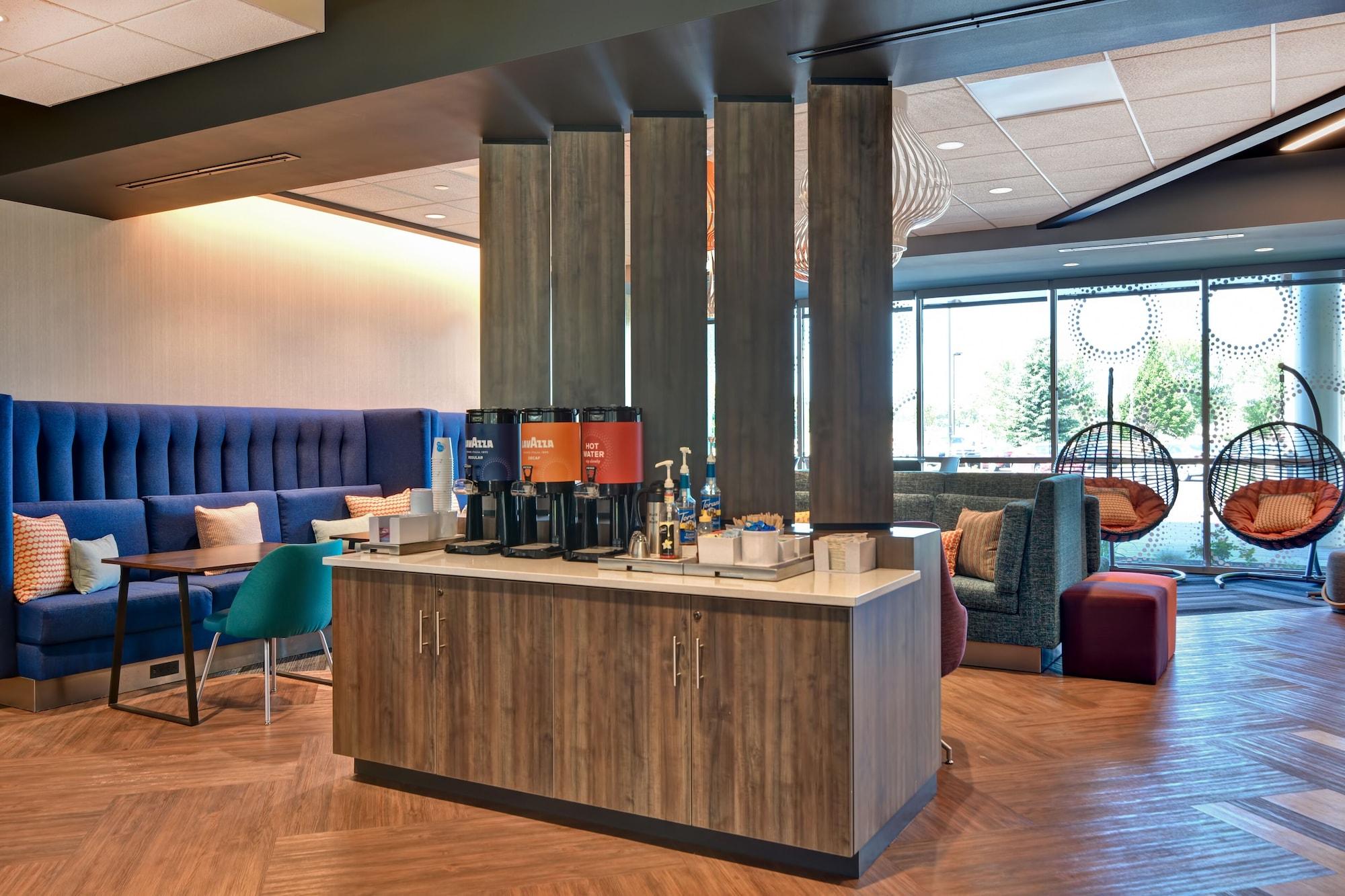 Bar/Salón Tru by Hilton Ocean City Bayside