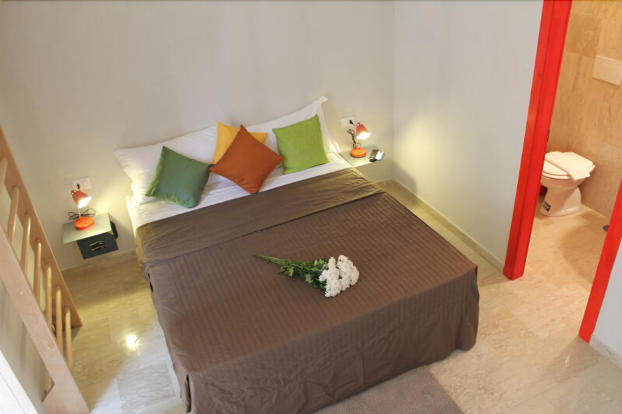 Vista Exterior Roma Art Rooms