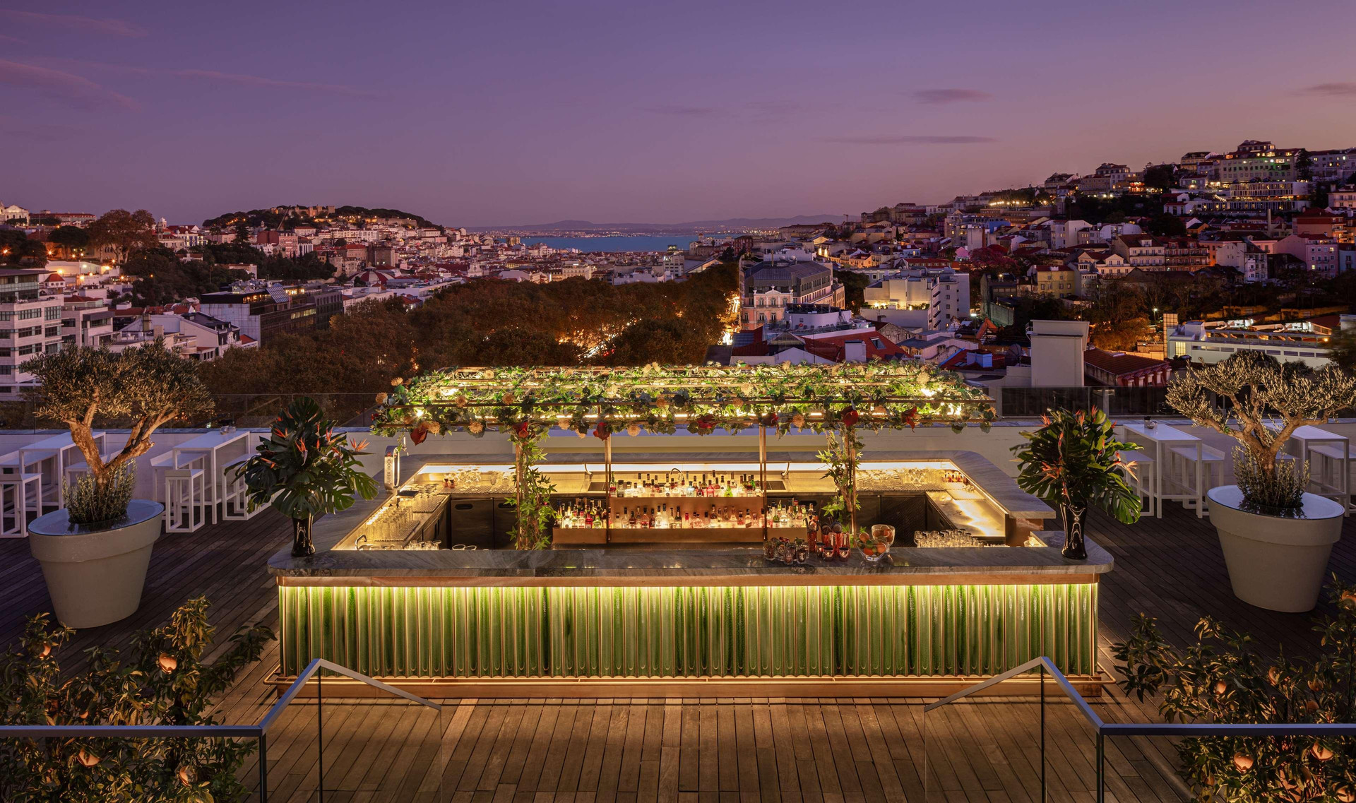 Bar/Salón Tivoli Avenida Liberdade Lisboa – A Leading hotel of the world