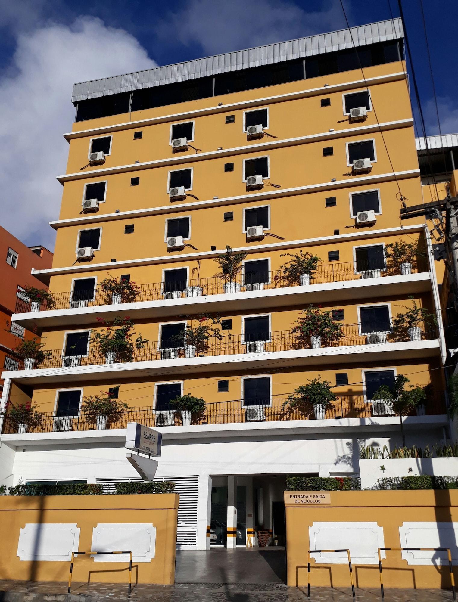 Vista Exterior Hotel Sempre Executive