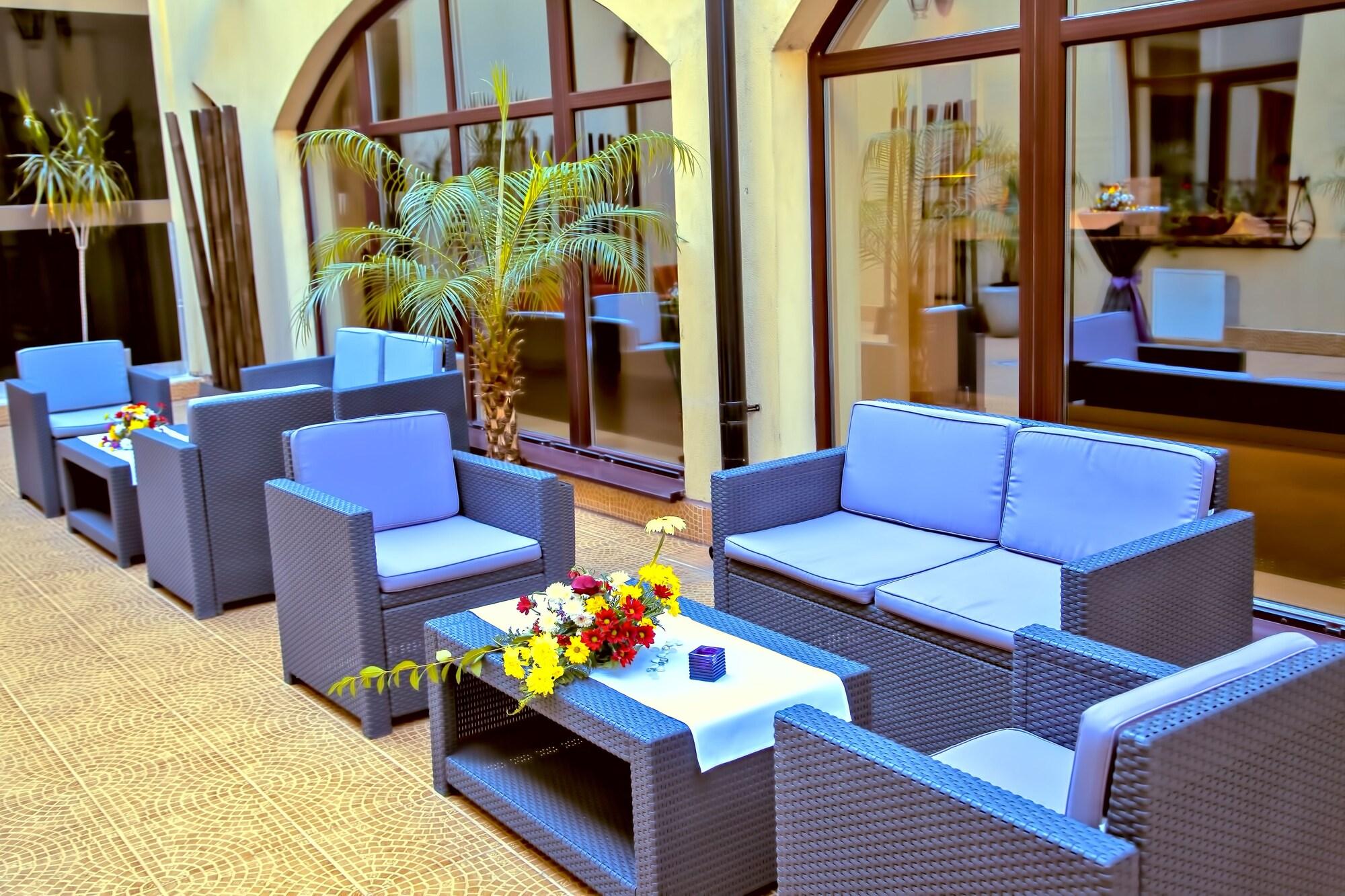 Vista Exterior Trianon Hotel
