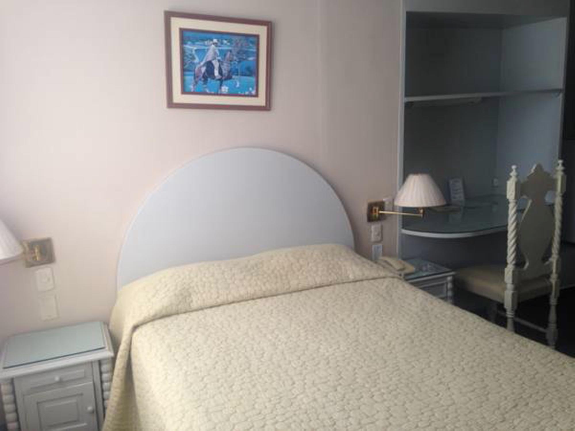 Habitación Hotel Esmeralda