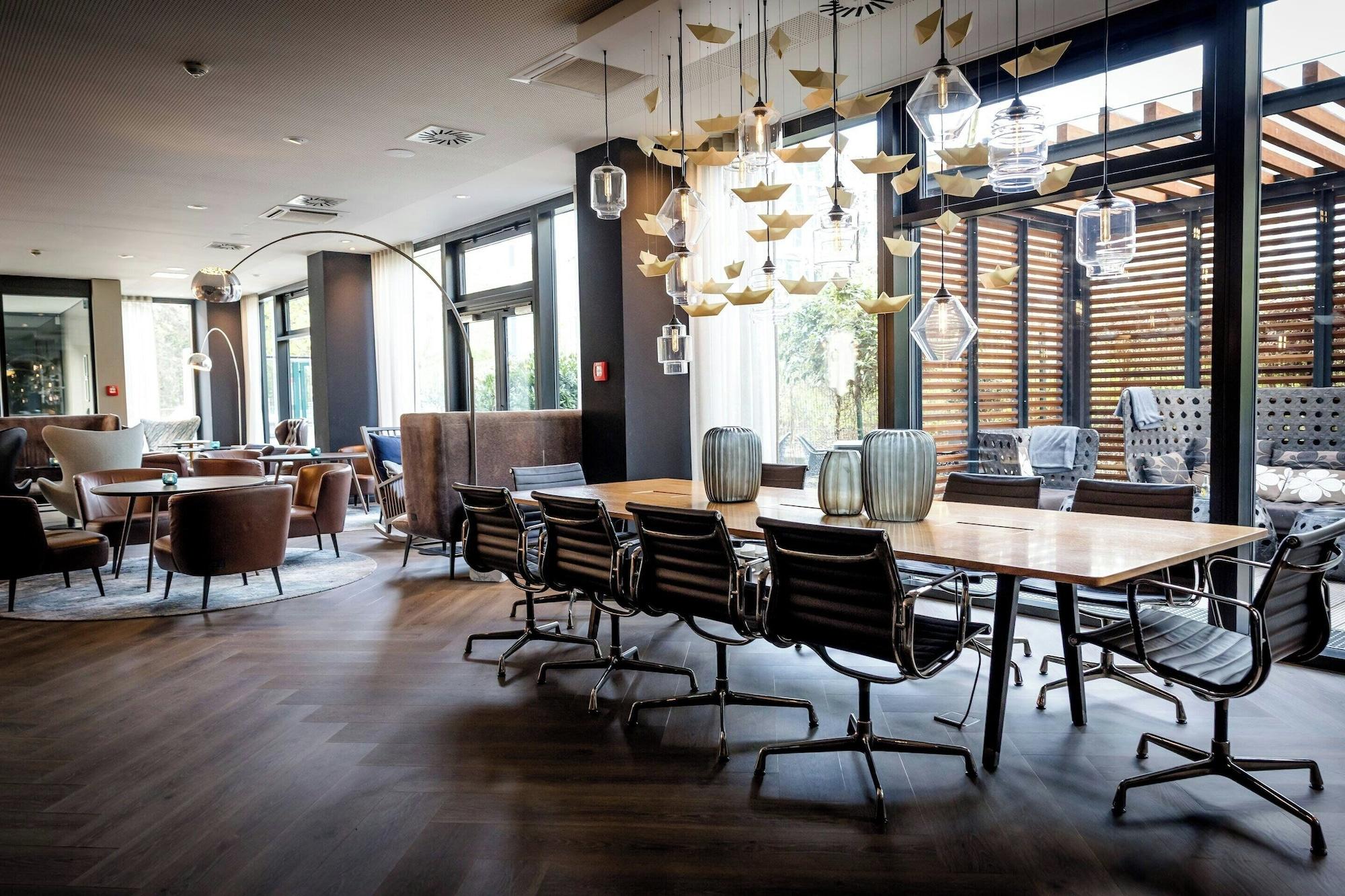 Varios Motel One Hamburg-Alster