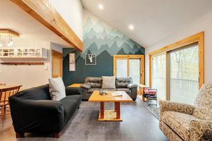 Alquiler Vacacional - Ski-in/ski-out Camelback Mtn Retreat w/ Hot Tub