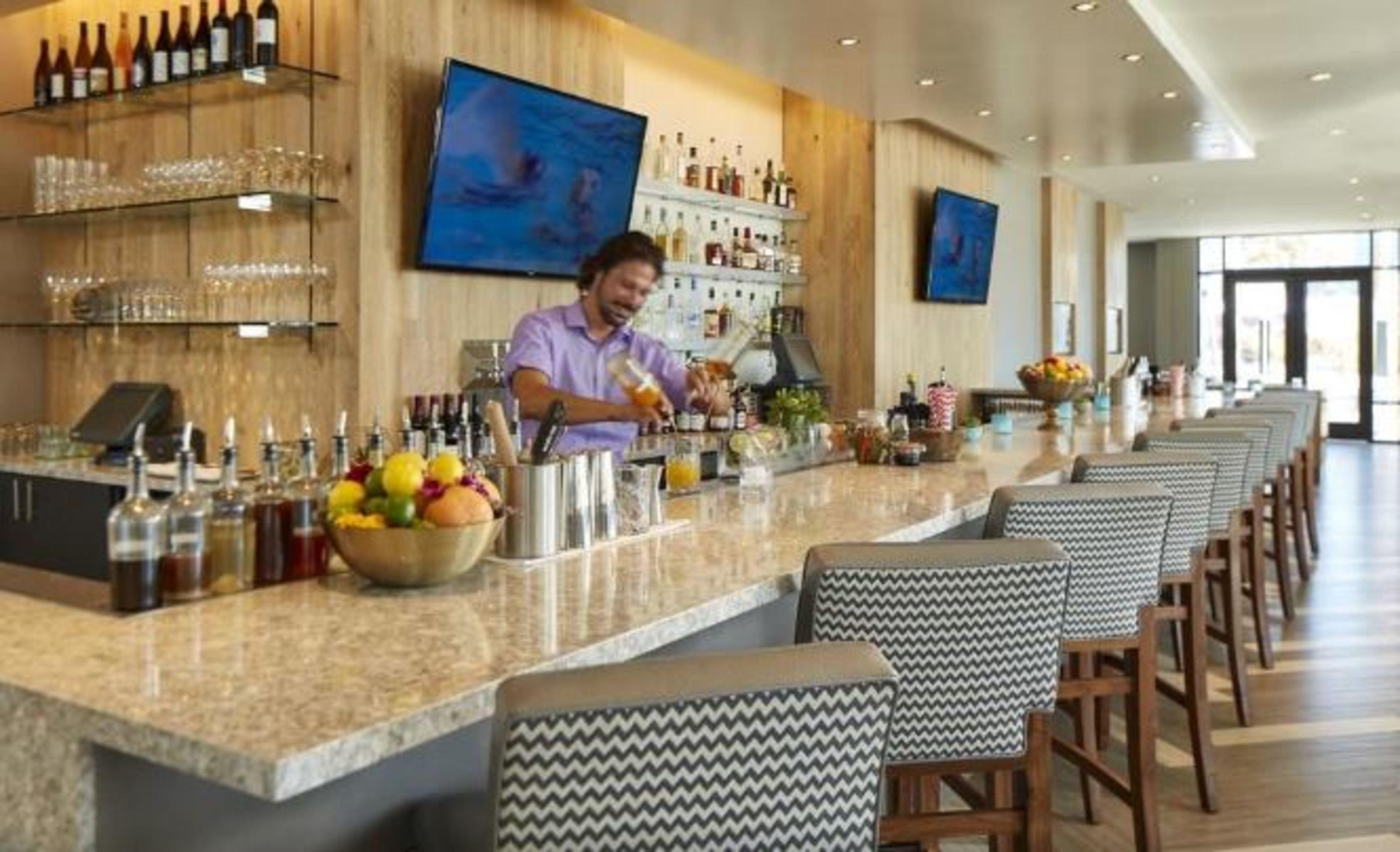 Bar/Salón Homewood Suites by Hilton San Diego Downtown/Bayside