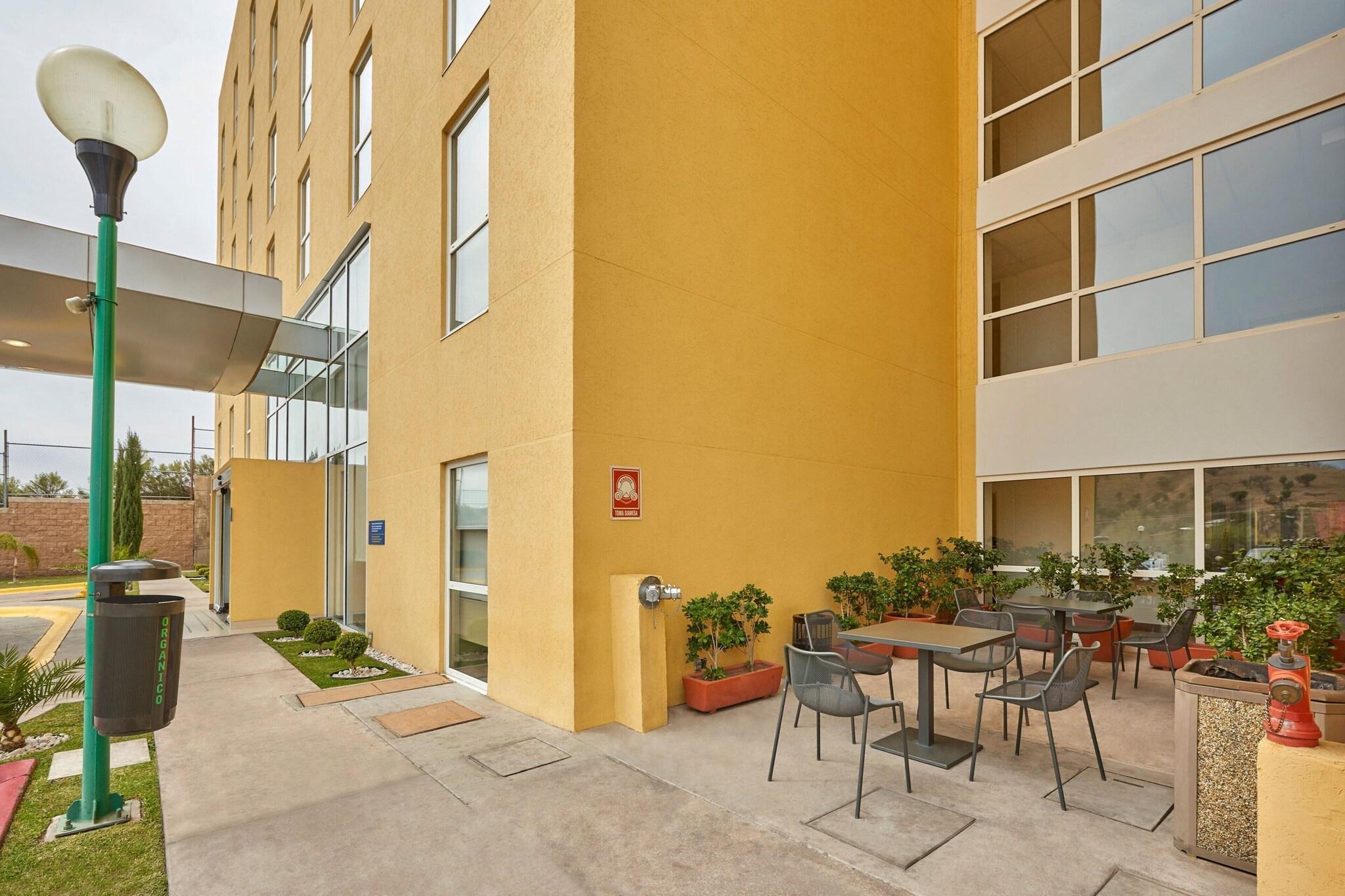 Vista Exterior City Express by Marriott Nogales