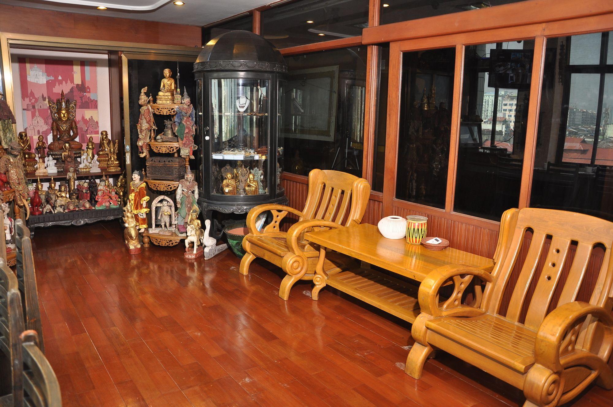 Vista Lobby Asian Bliss Myanmar Hostel