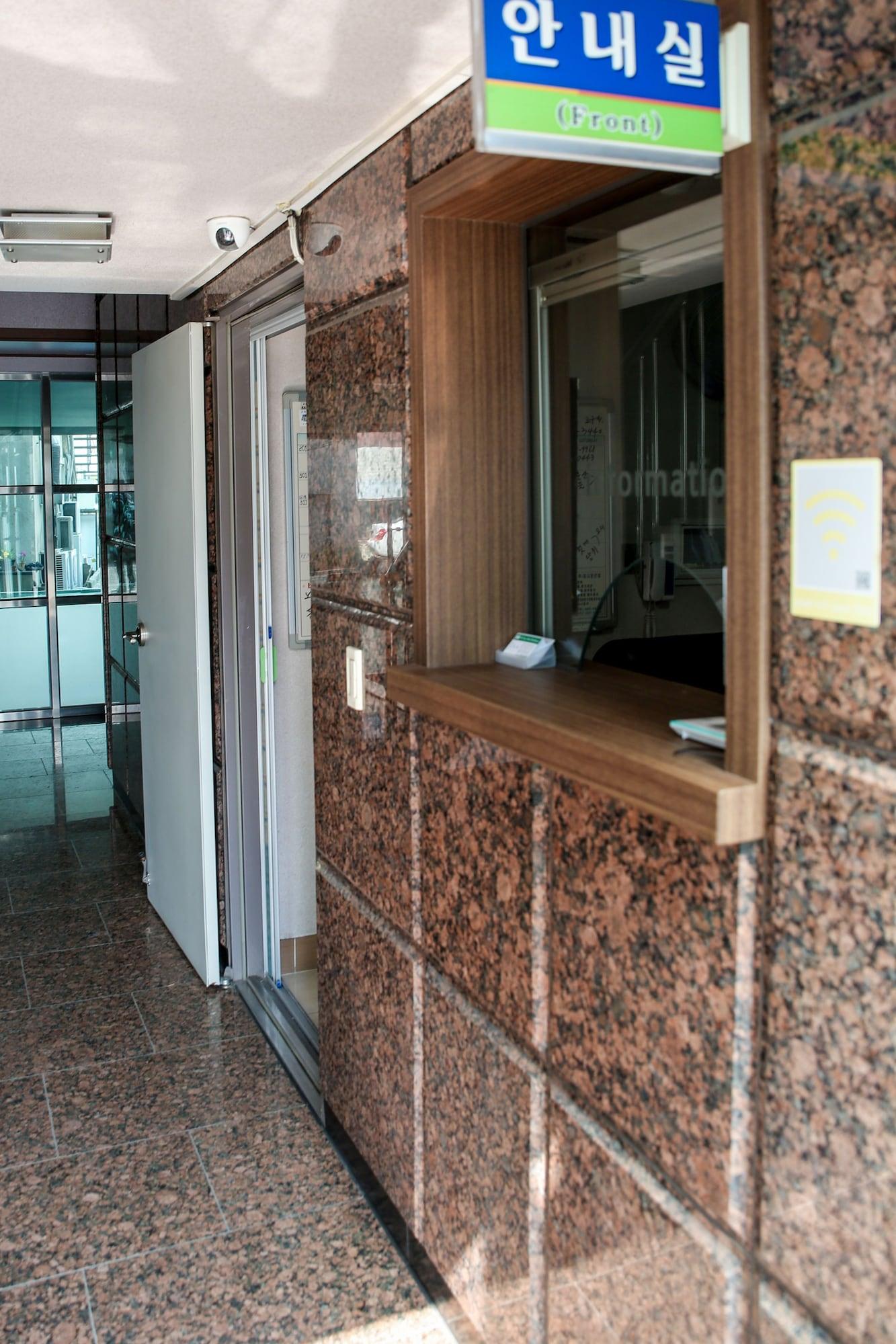 Vista Lobby Hill Stay Hotel Residence