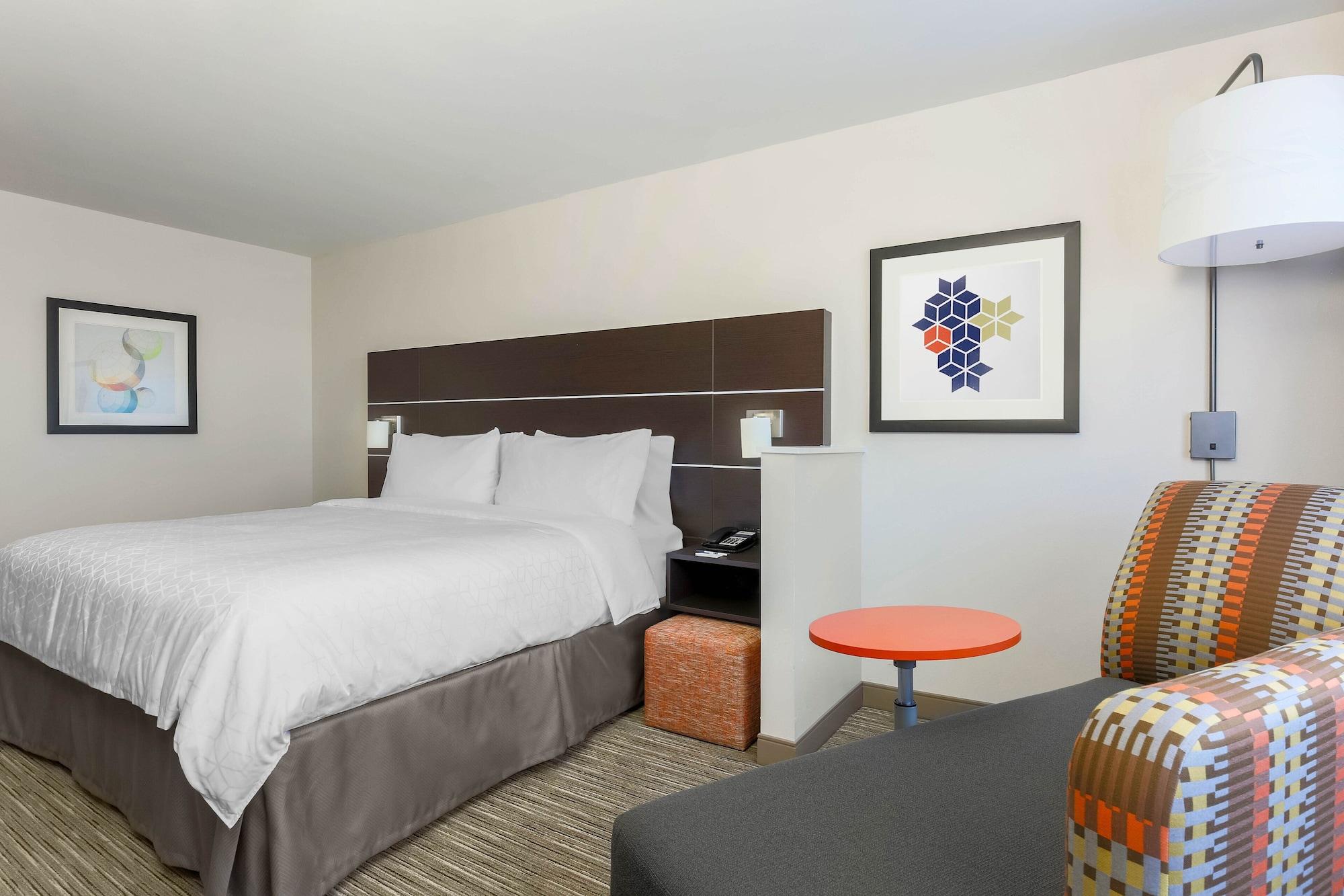 Habitación Holiday Inn Express & Suites Chicago O'Hare Airport by IHG