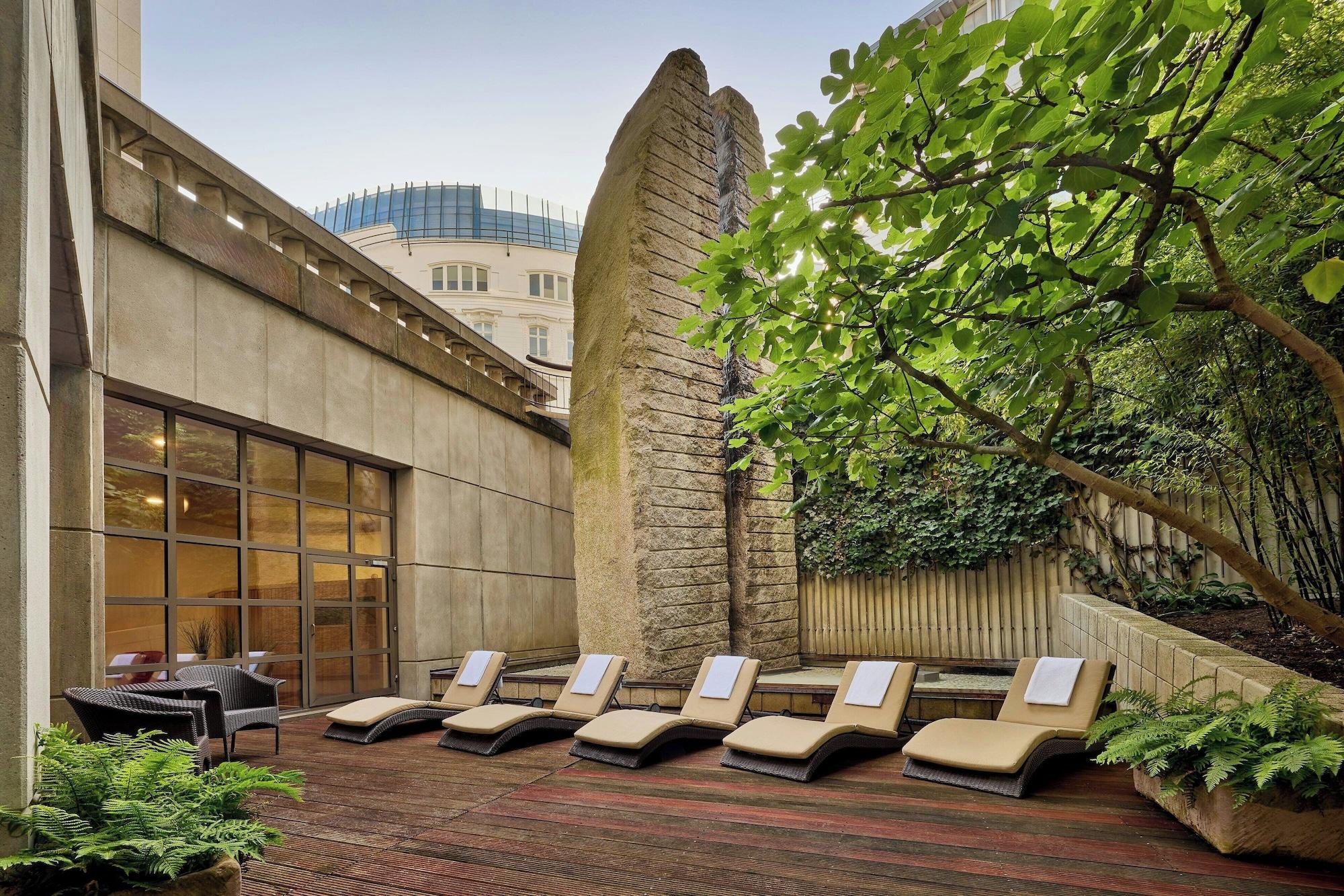 Vista Piscina Hamburg Marriott Hotel