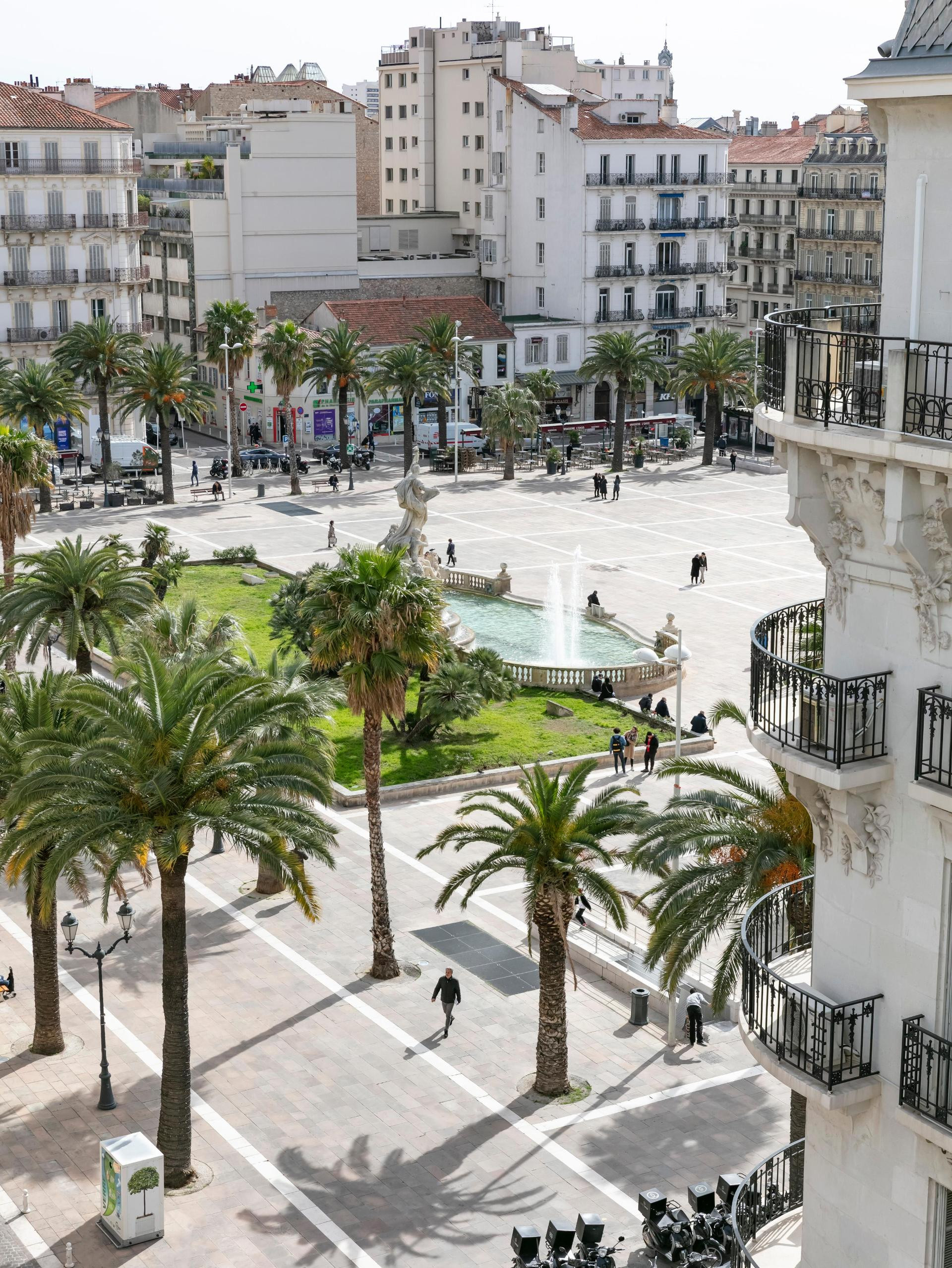 Vista Exterior OKKO Hotels Toulon Centre