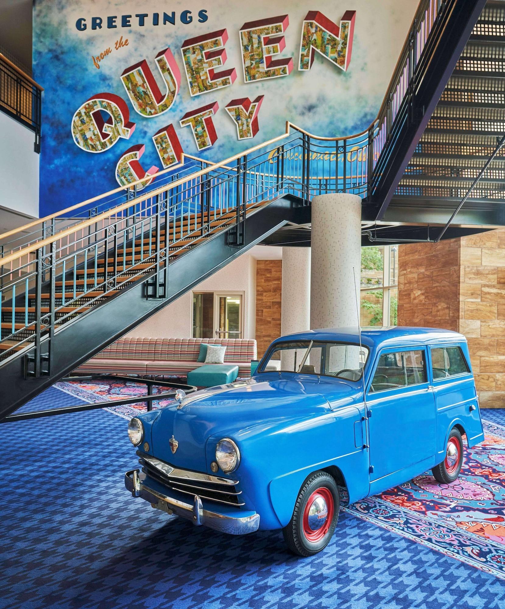 Vista Lobby Graduate by Hilton Cincinnati