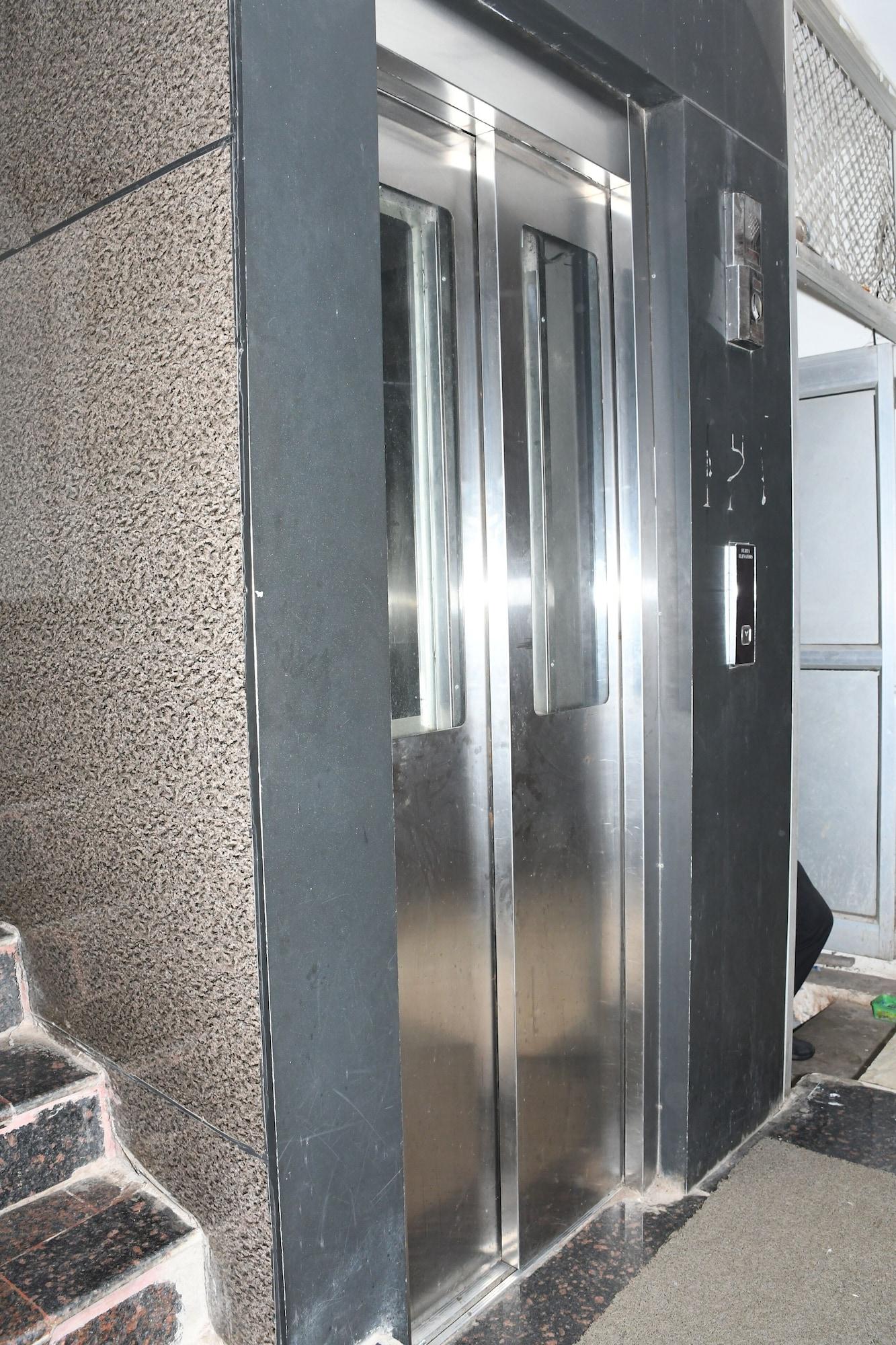 Varios Lotus Hotel Inn