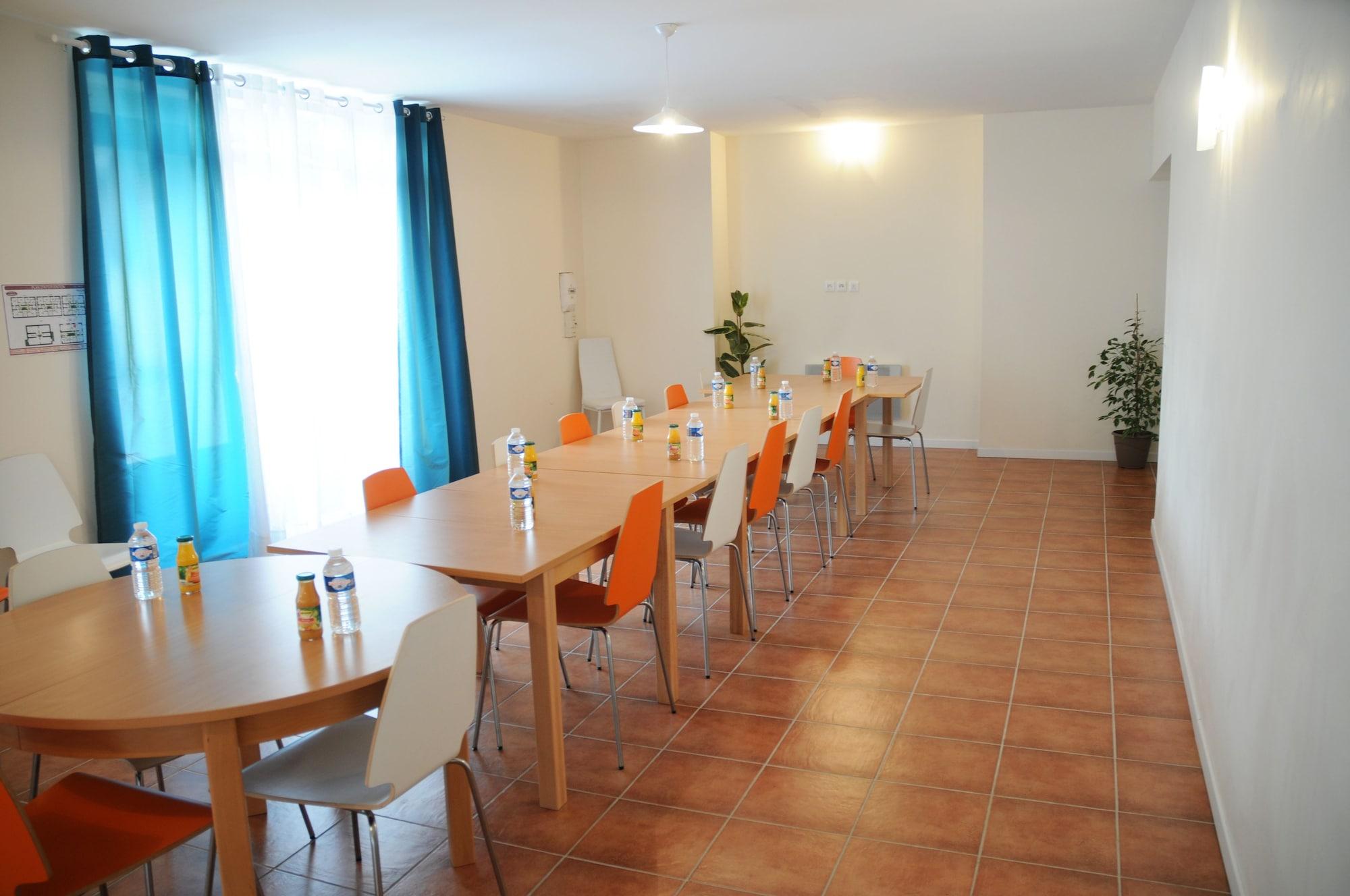 Sala de Reuniones Kyriad Direct Morez