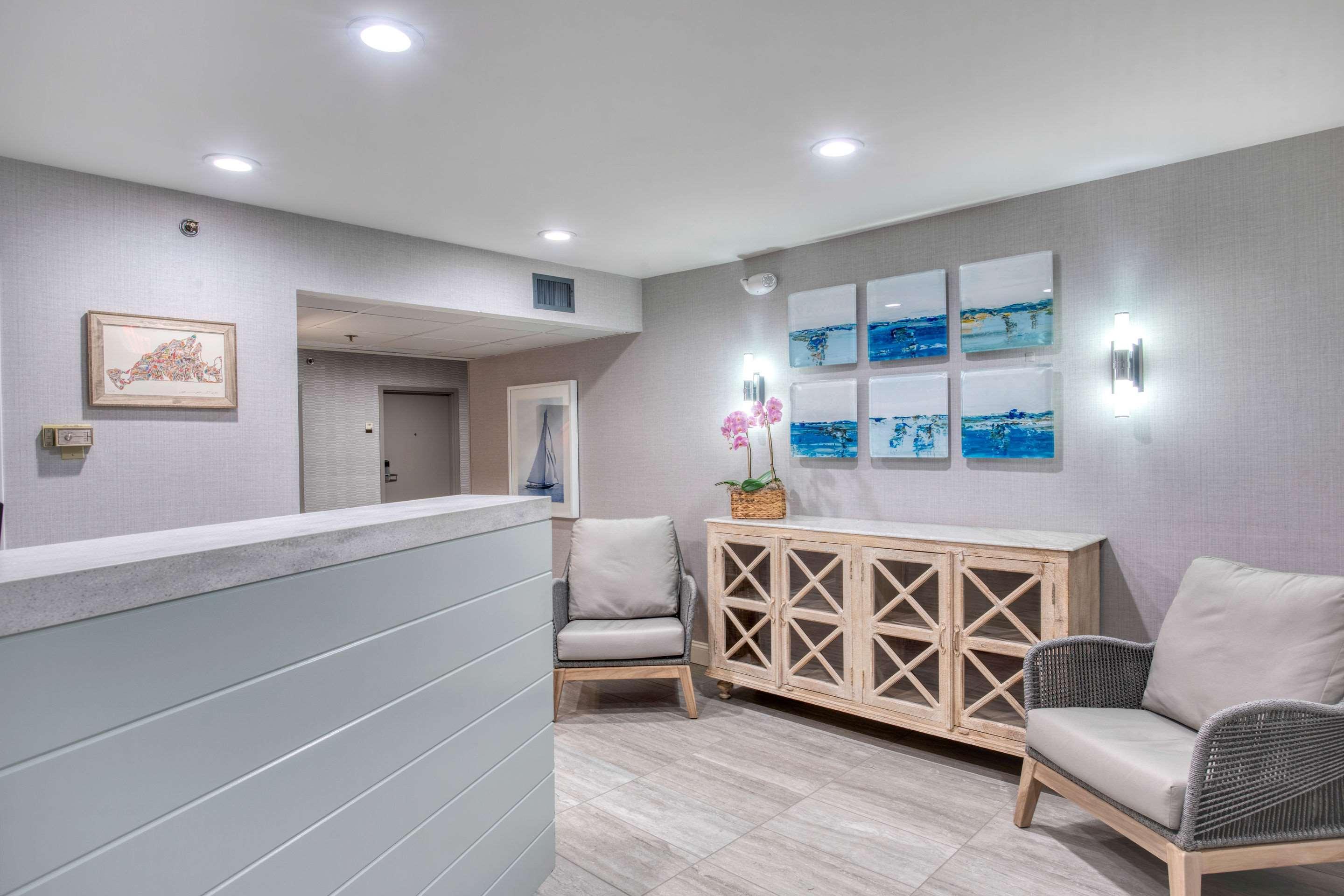 Vista Lobby Edgar Hotel Martha's Vineyard, an Ascend Collection Hotel