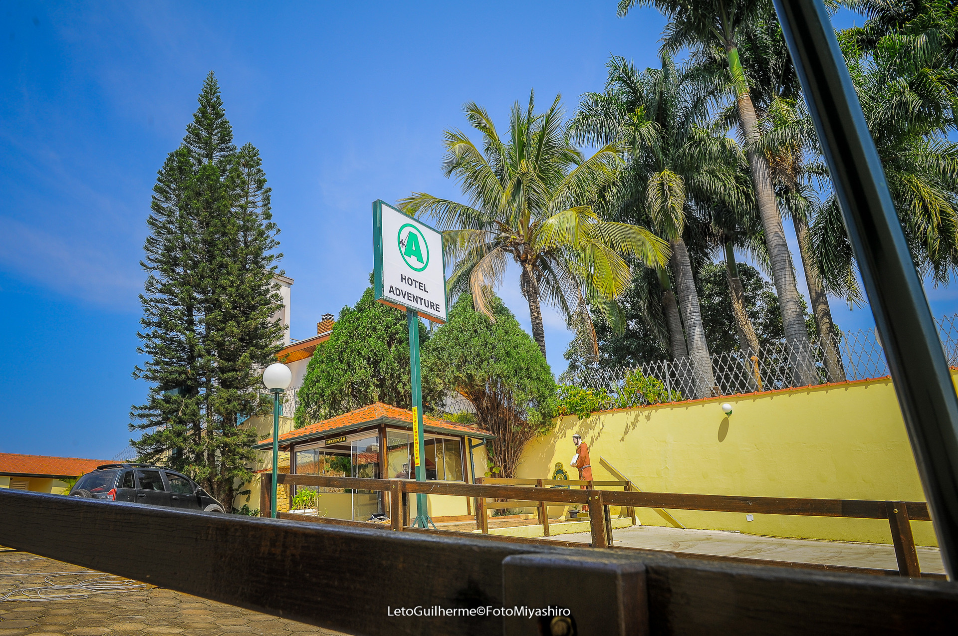 Vista Exterior Hotel Adventure