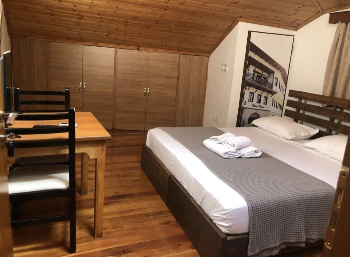 Habitación Hotel Demaj