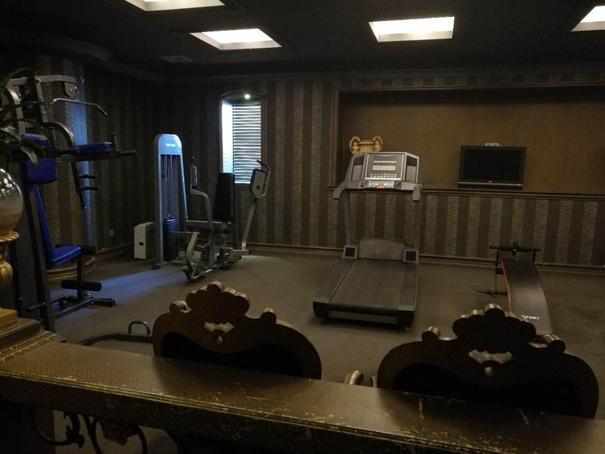 Gimnasio Homeland International Hotel