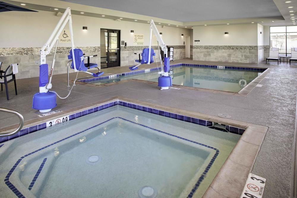 Pool view Hampton Inn & Suites Flagstaff East
