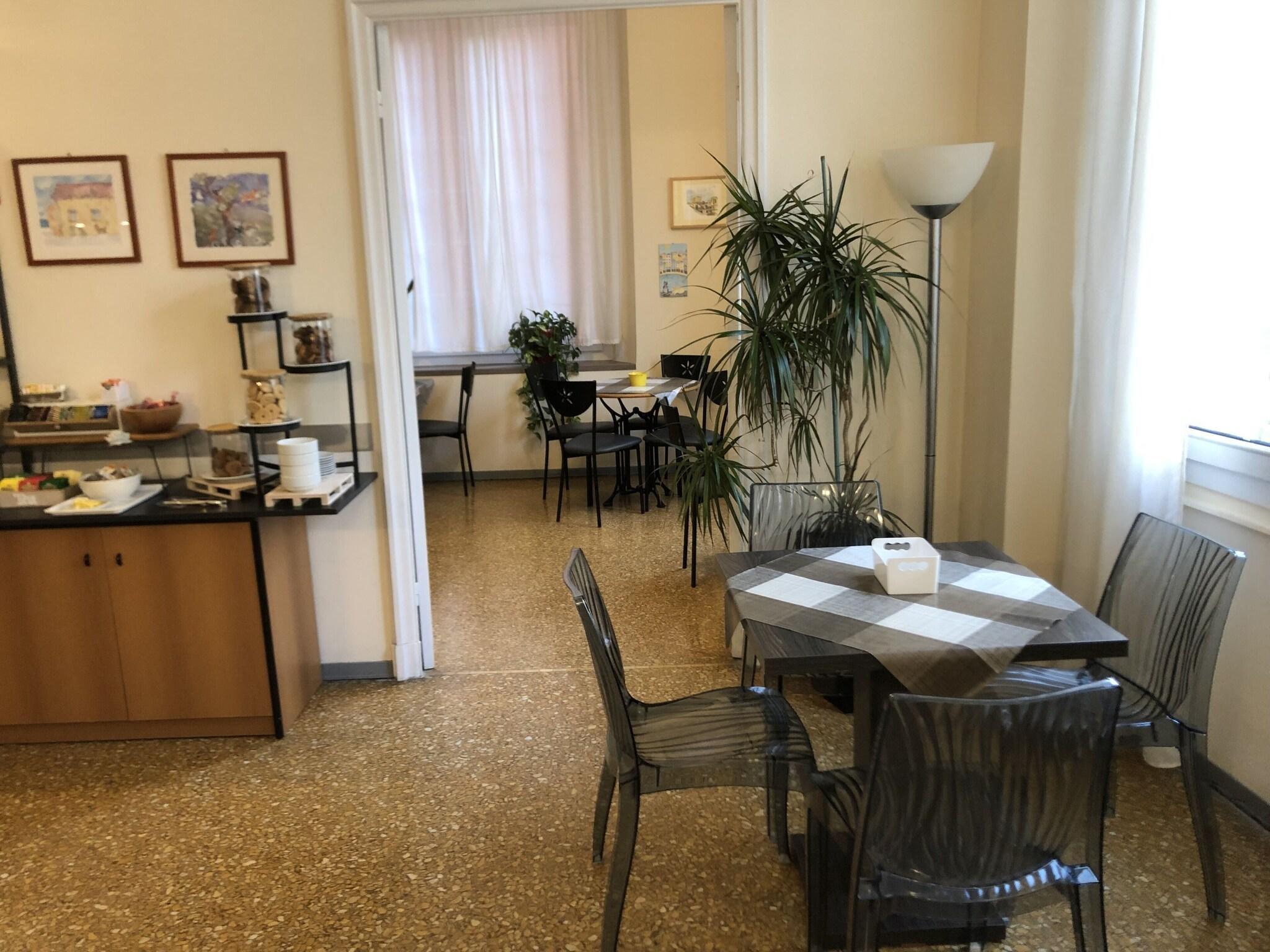 Restaurant Hotel Cairoli