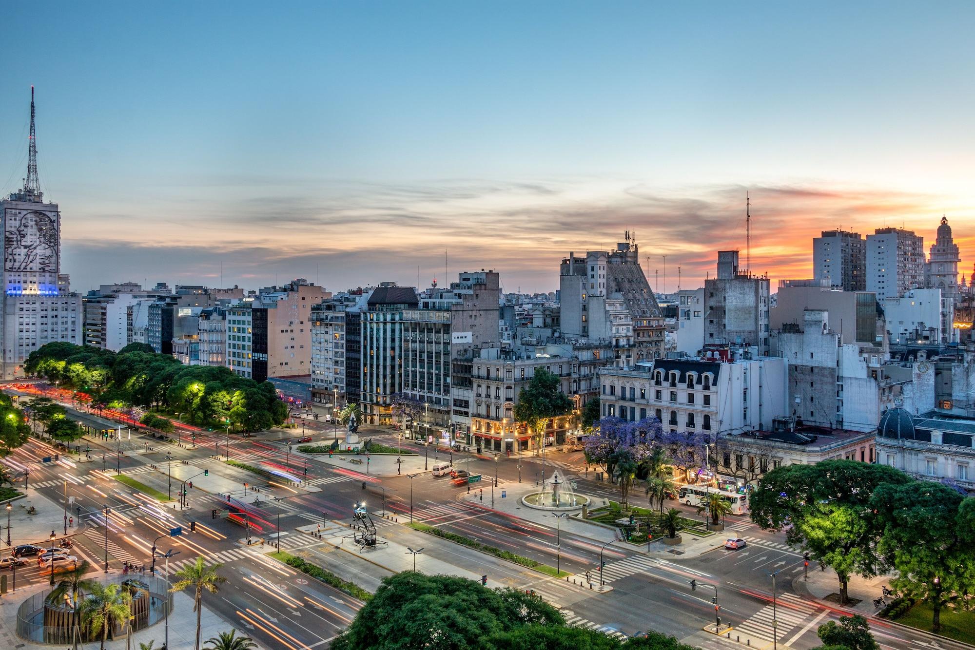 Vista Exterior Up Congreso Hotel