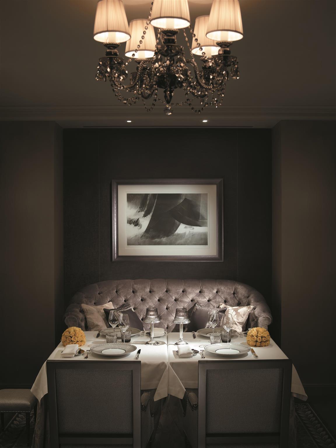 Hotel Shangri-La Hotel Paris