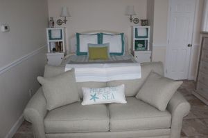 Alquiler Vacacional - This adorable cottage is DIRECTLY ON THE BEACH-RARE FIND!
