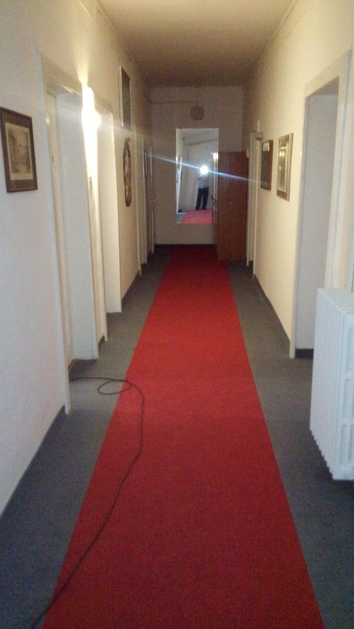 Varios Albergo Cavour SELF CHECK-IN