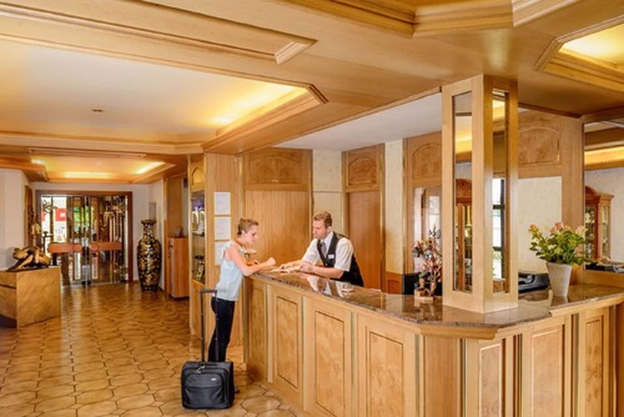 Vista Lobby Hotel Göller
