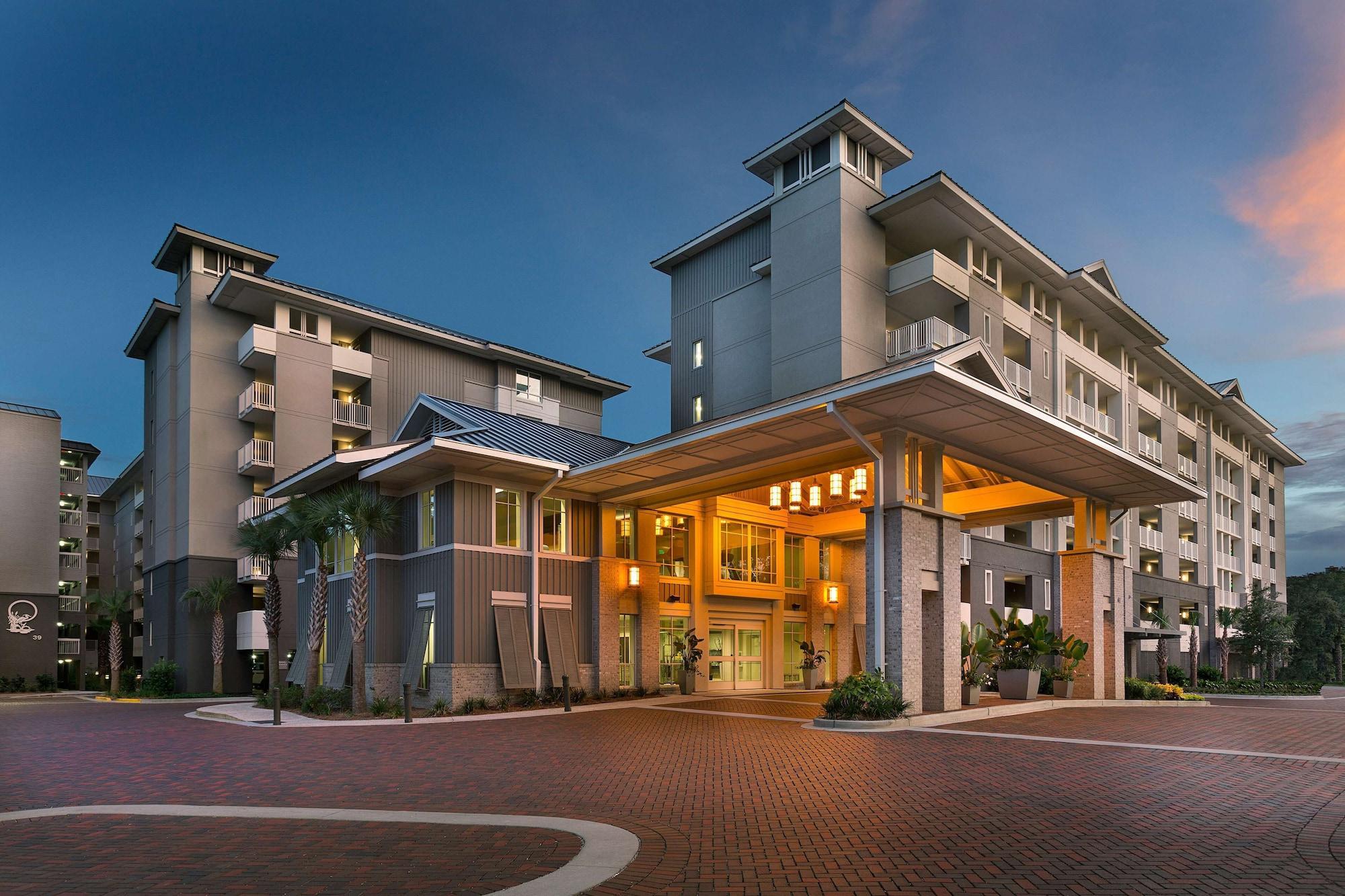 Vista Exterior Hilton Grand Vacations Club Ocean Oak Resort Hilton Head