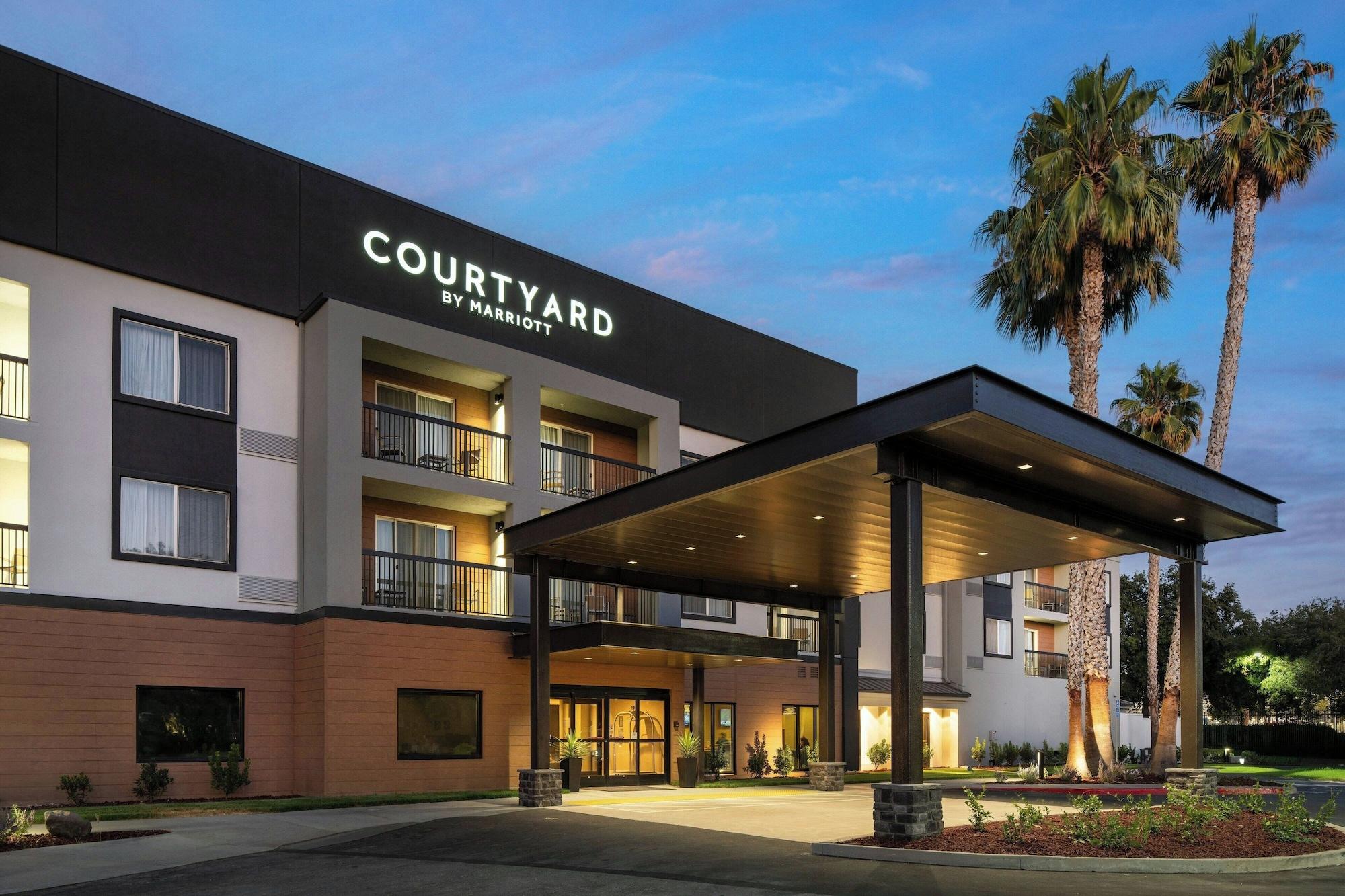 Vista Exterior Courtyard by Marriott Milpitas Silicon Valley