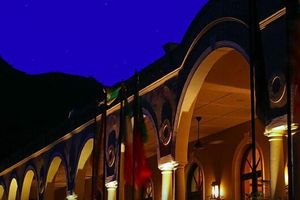 Alojamiento - The Royal Hotel