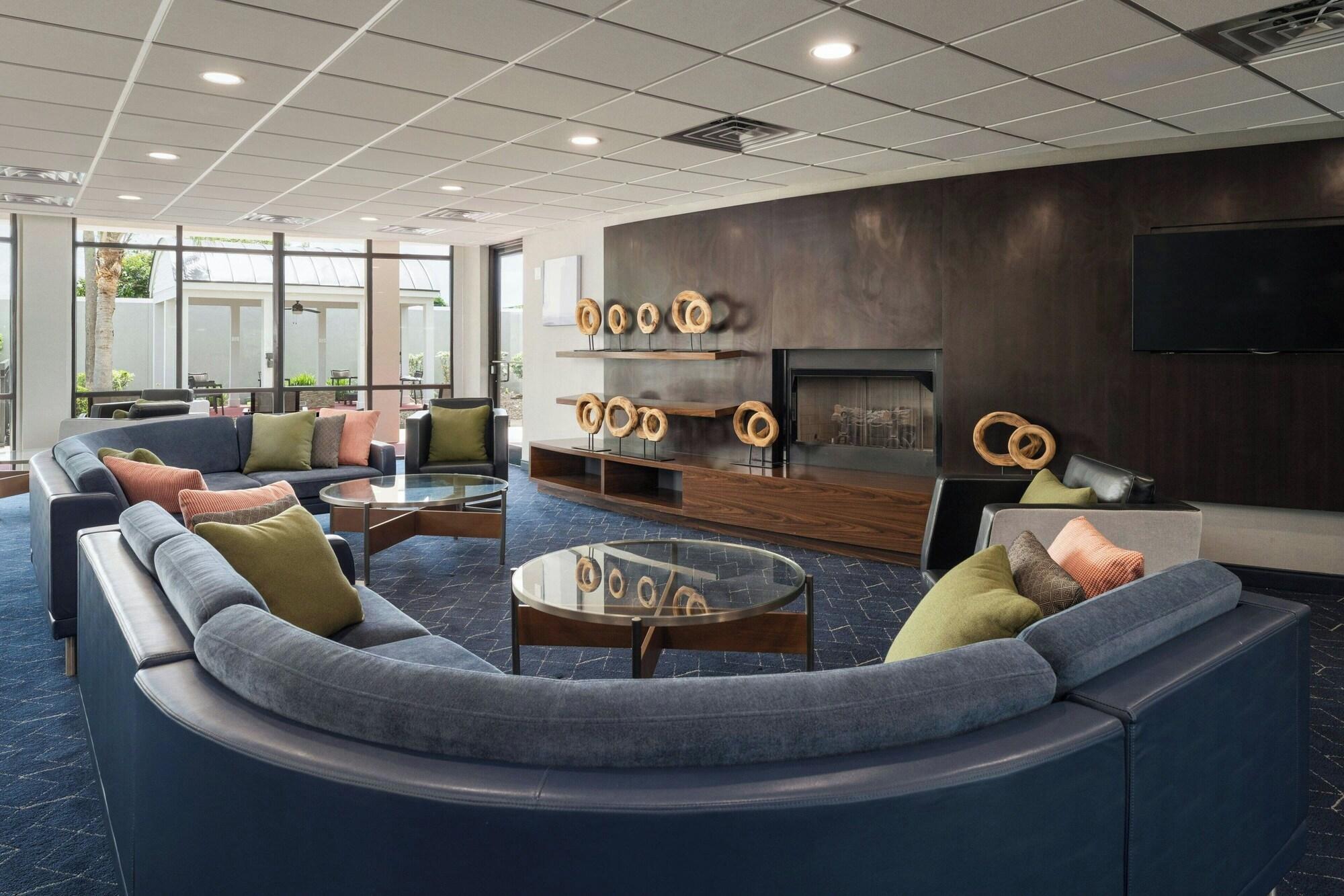 Vista Lobby Courtyard by Marriott Brunswick