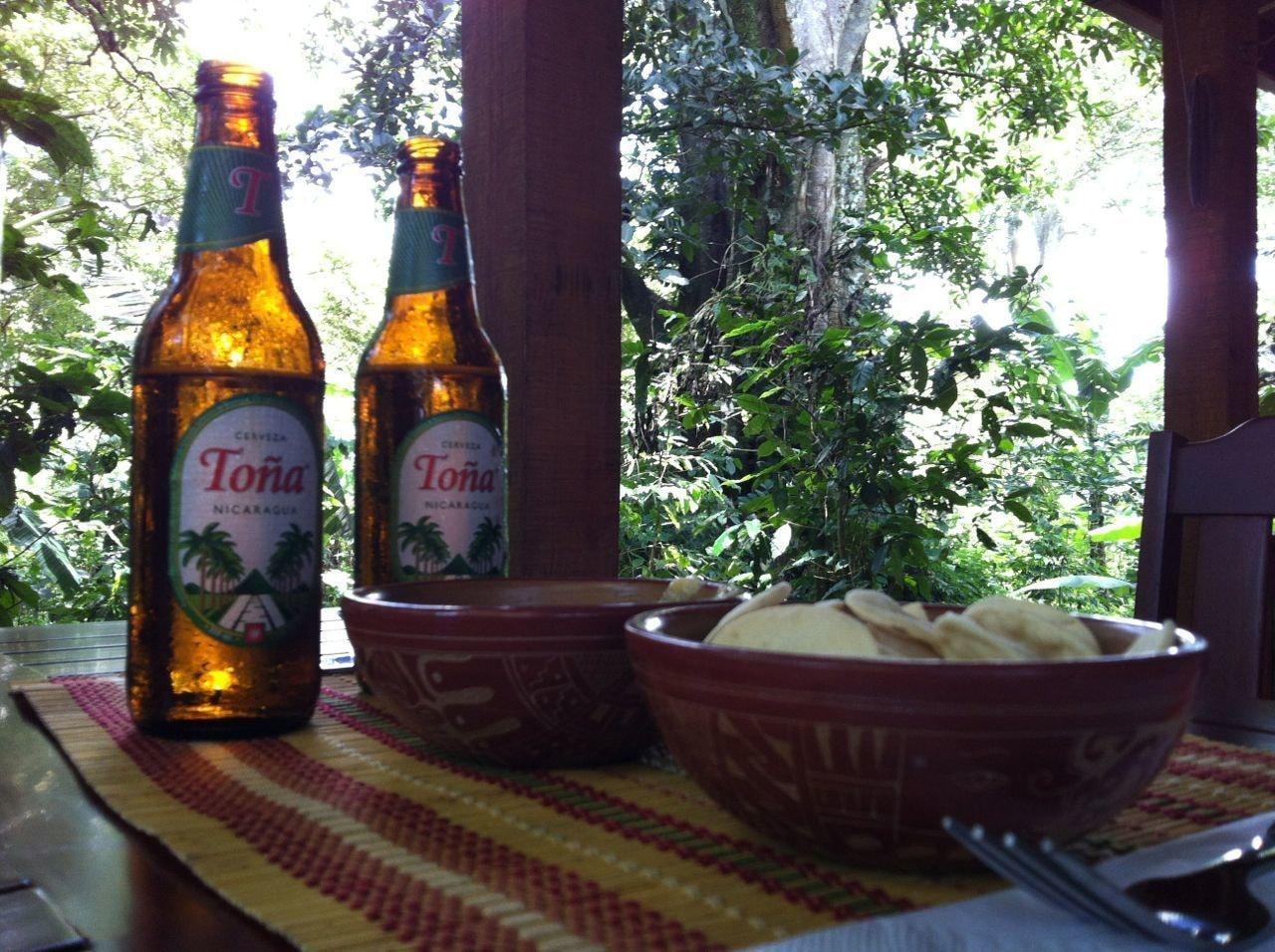 Bar/Salón Mombacho Lodge