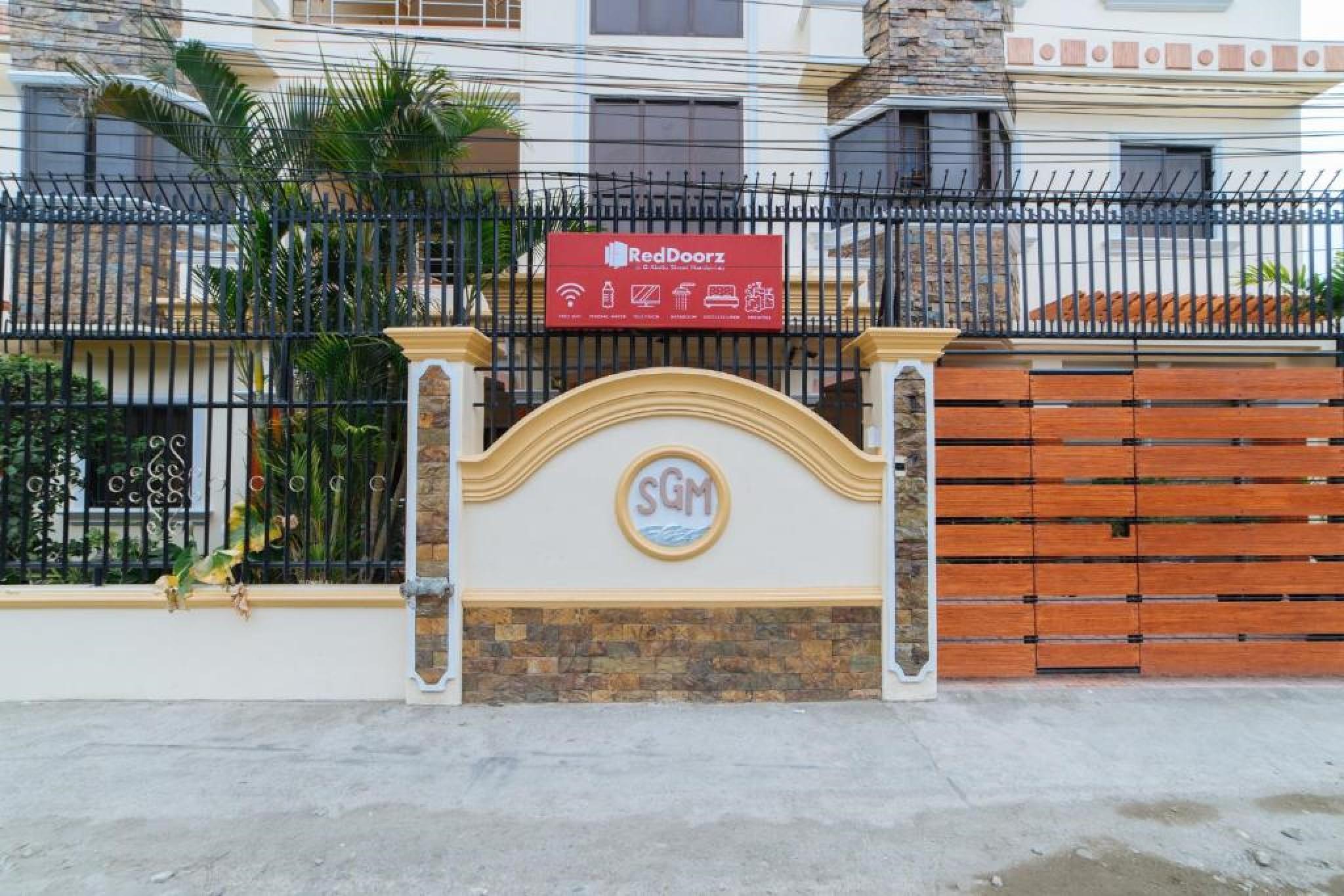 Vista Exterior RedDoorz @ Q Abeto Street Mandurriao