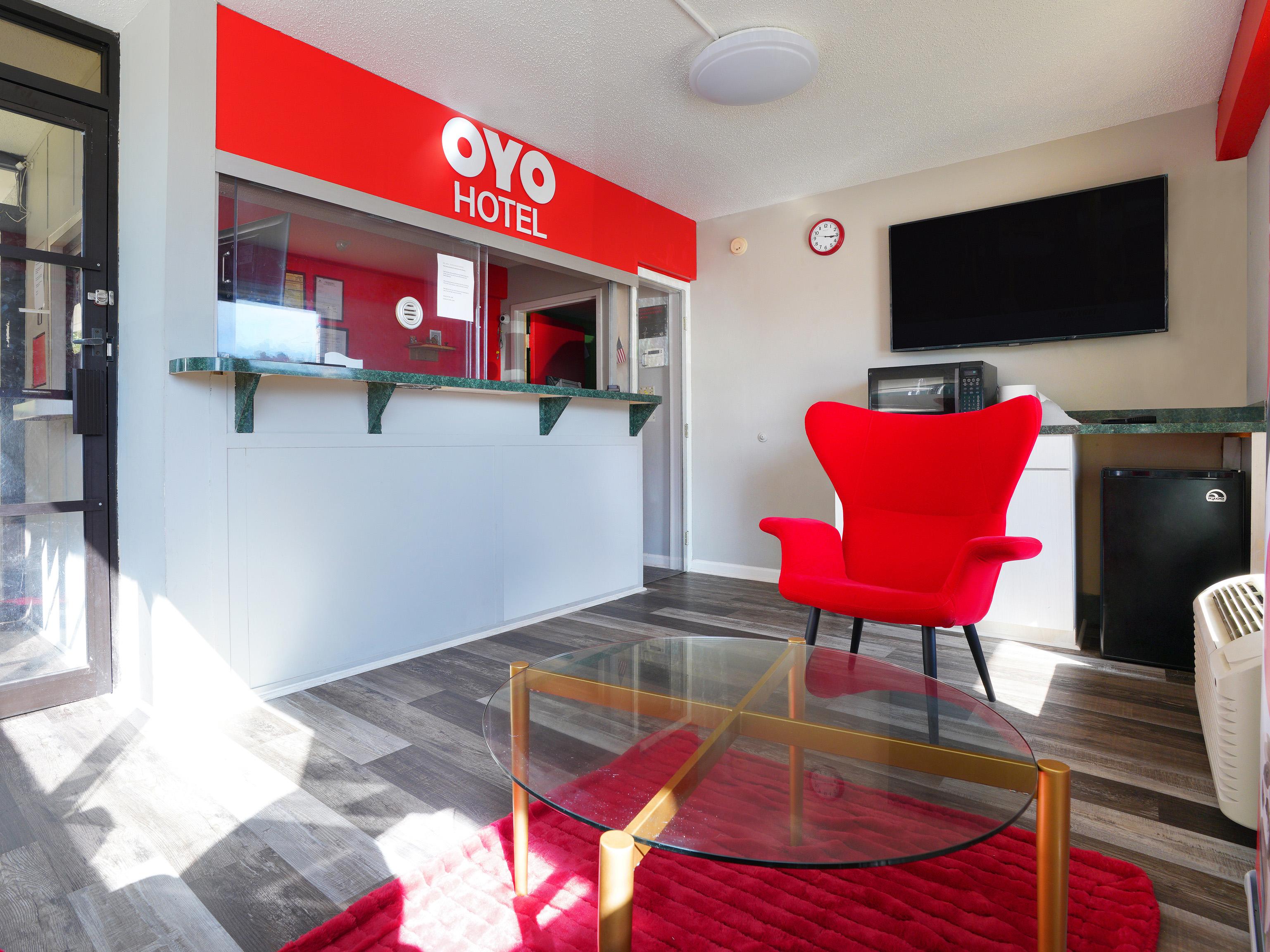 Vista Lobby OYO Hotel Decatur I-285 The Perimeter