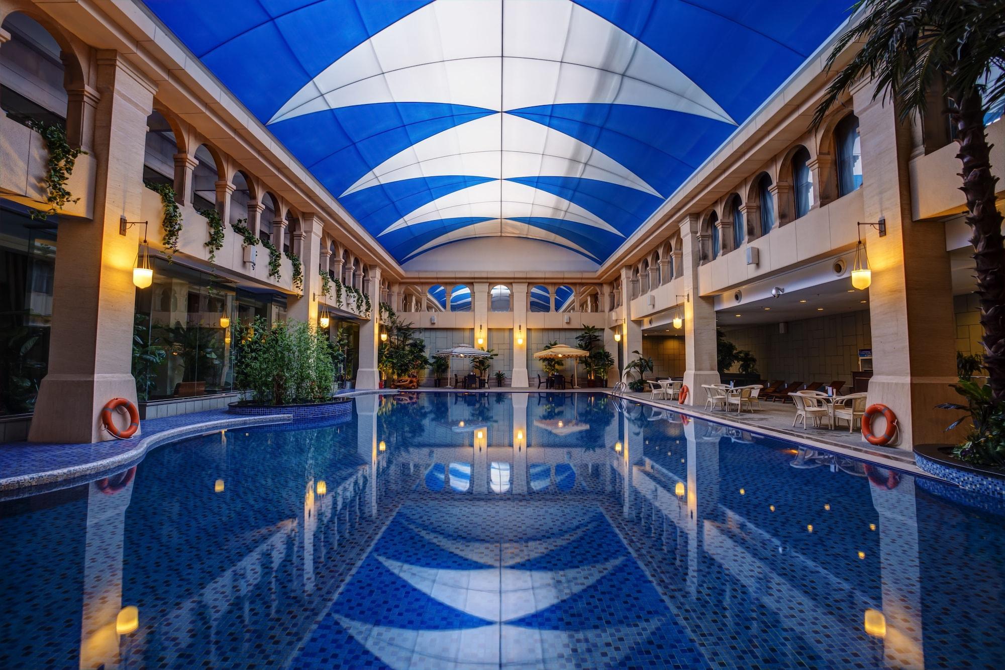 Vista Piscina Haiyun Jin Jiang Internatonal Hotel