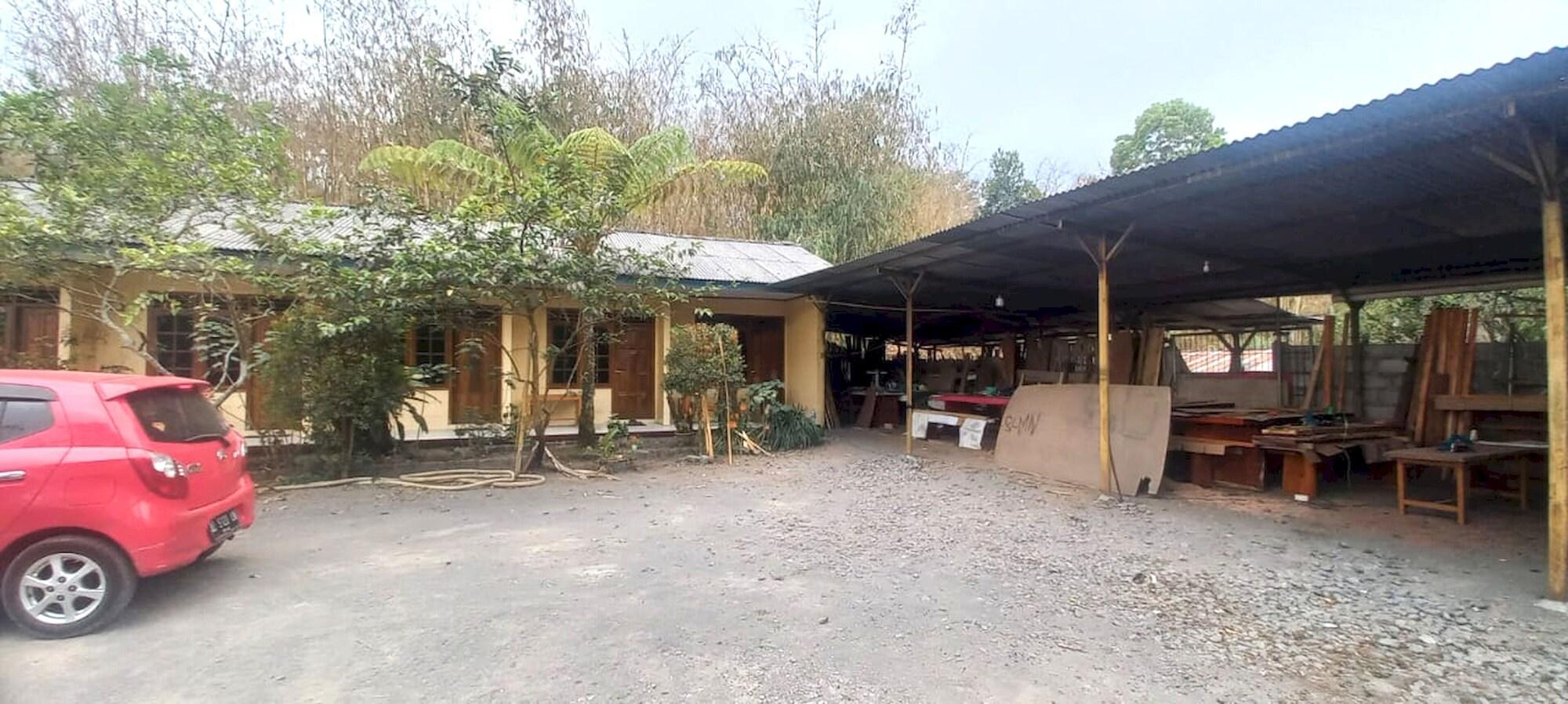 Varios Hotel O Pondok Wisata Sri MulyoNearSultan Agung Stadium Bantul